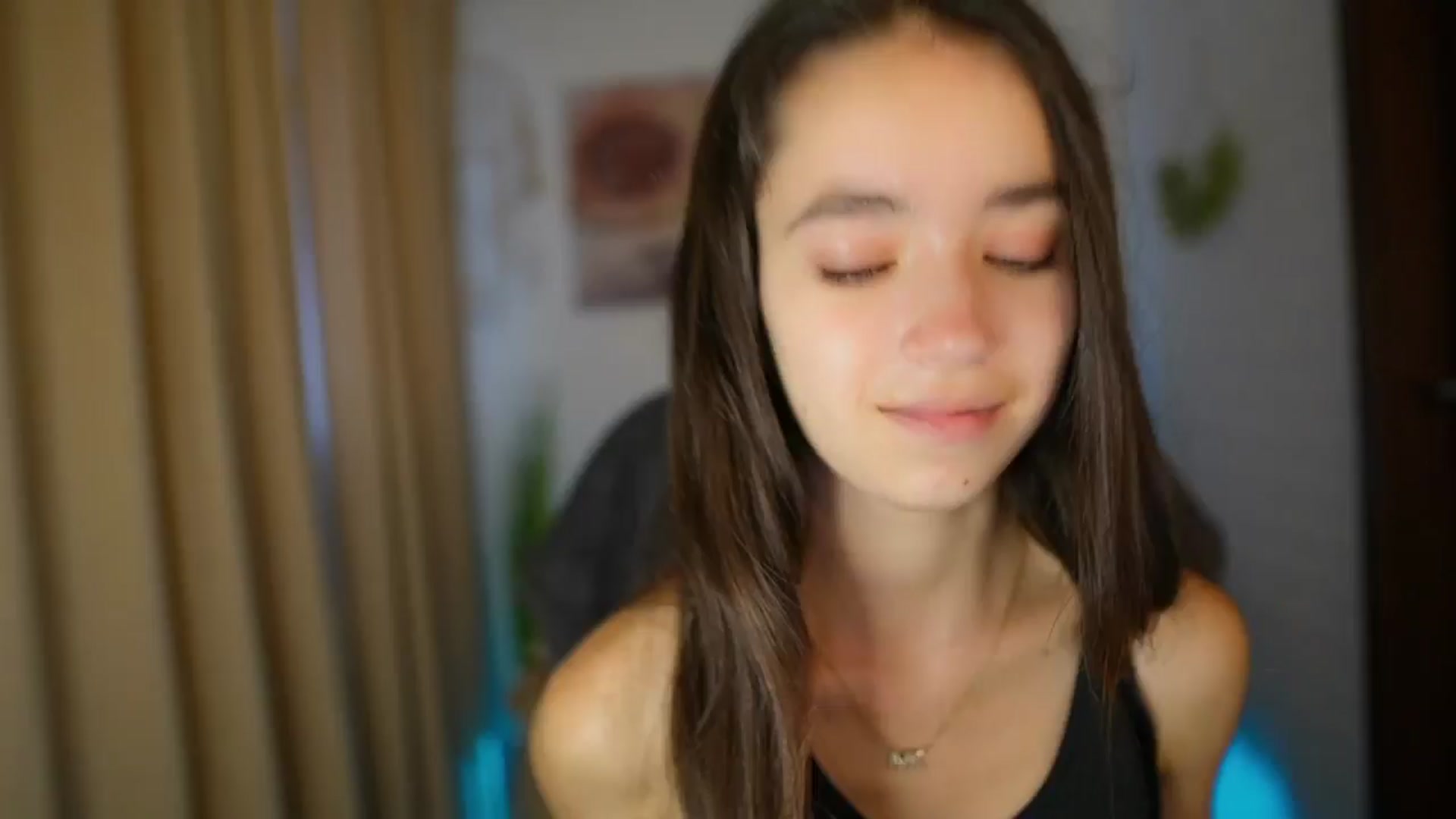 Gallery image thumbnail from Gia_Paige18's myfreecams stream on, 08/04/2024, 09:35 image 8 of 20