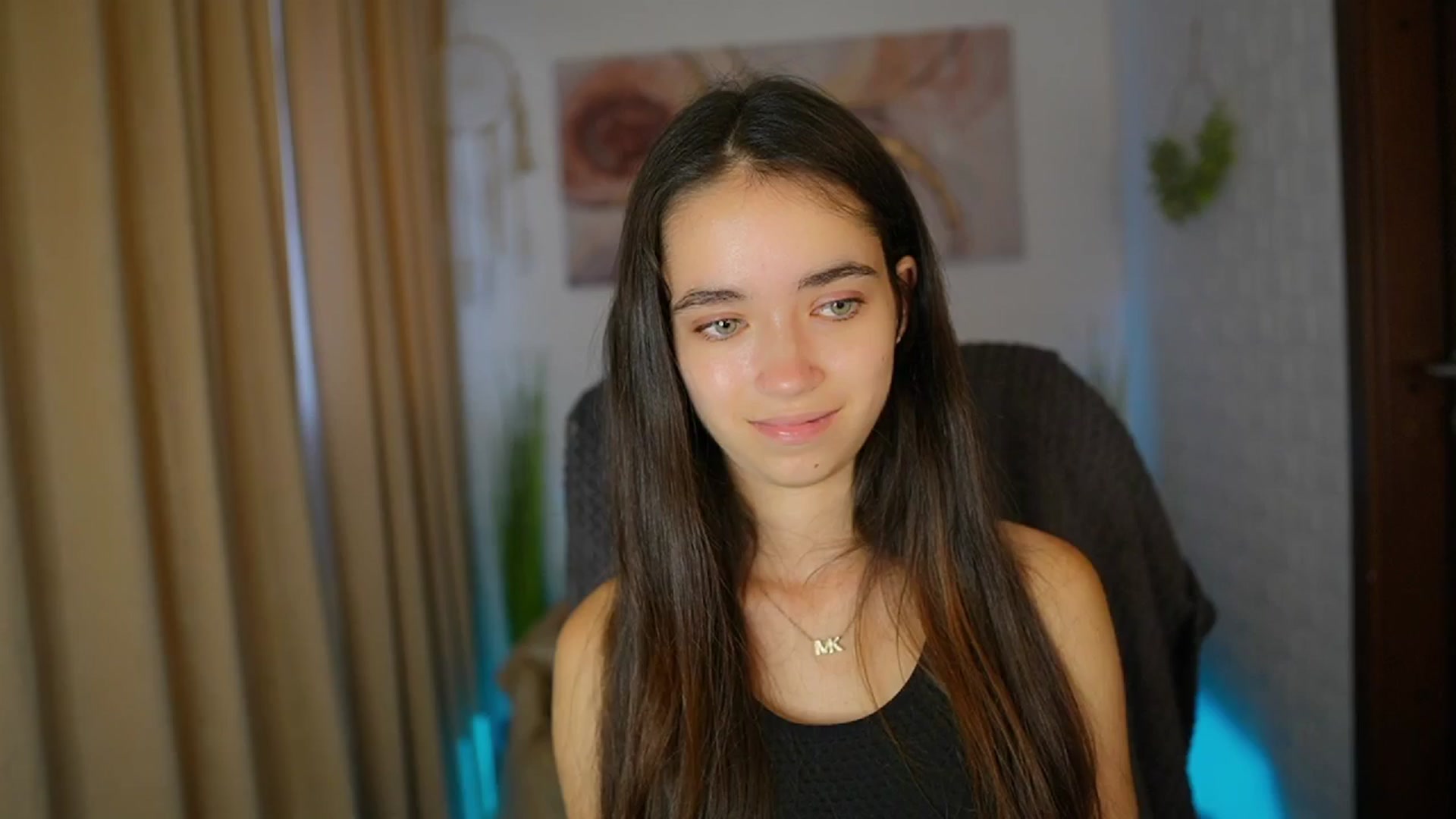 Gallery image thumbnail from Gia_Paige18's myfreecams stream on, 08/04/2024, 11:40 image 17 of 20