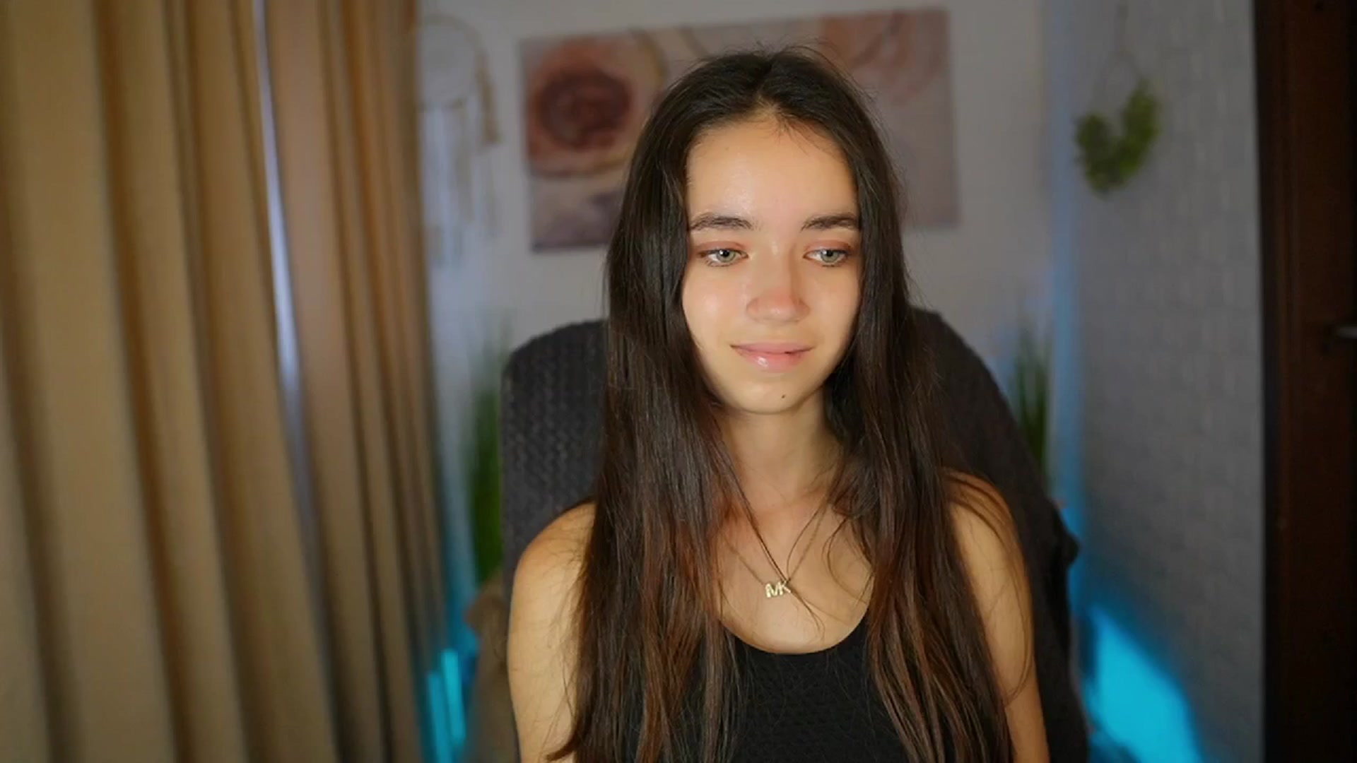 Gallery image thumbnail from Gia_Paige18's myfreecams stream on, 08/04/2024, 12:12 image 9 of 20