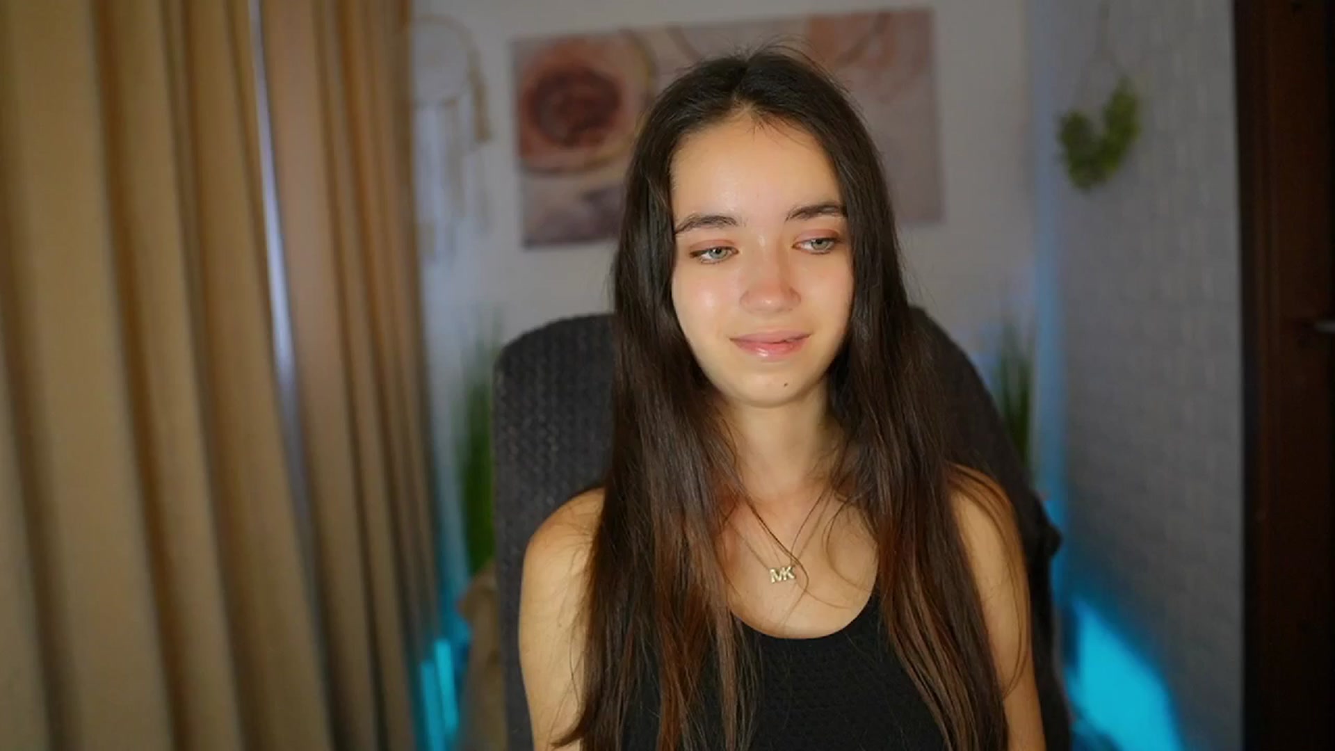Gallery image thumbnail from Gia_Paige18's myfreecams stream on, 08/04/2024, 12:12 image 11 of 20