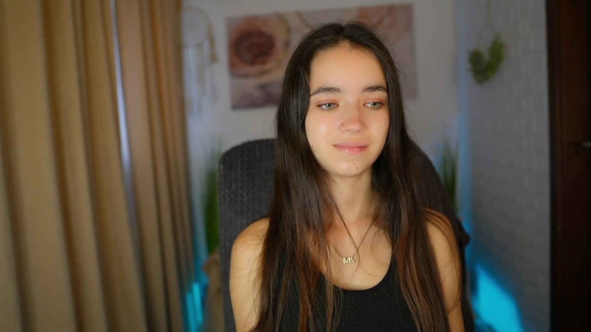 Gallery image thumbnail from Gia_Paige18's myfreecams stream on, 08/04/2024, 12:12 image 10 of 20