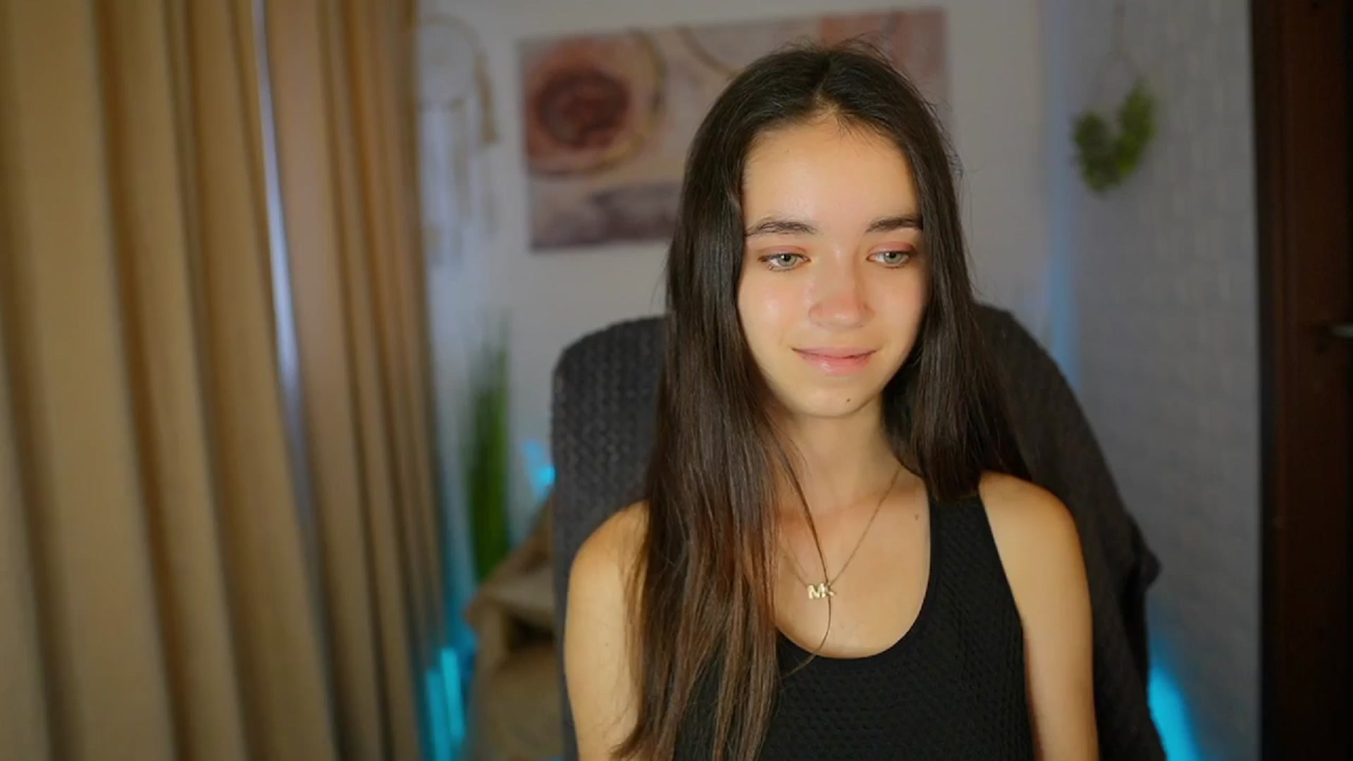 Gallery image thumbnail from Gia_Paige18's myfreecams stream on, 08/04/2024, 12:48 image 1 of 20