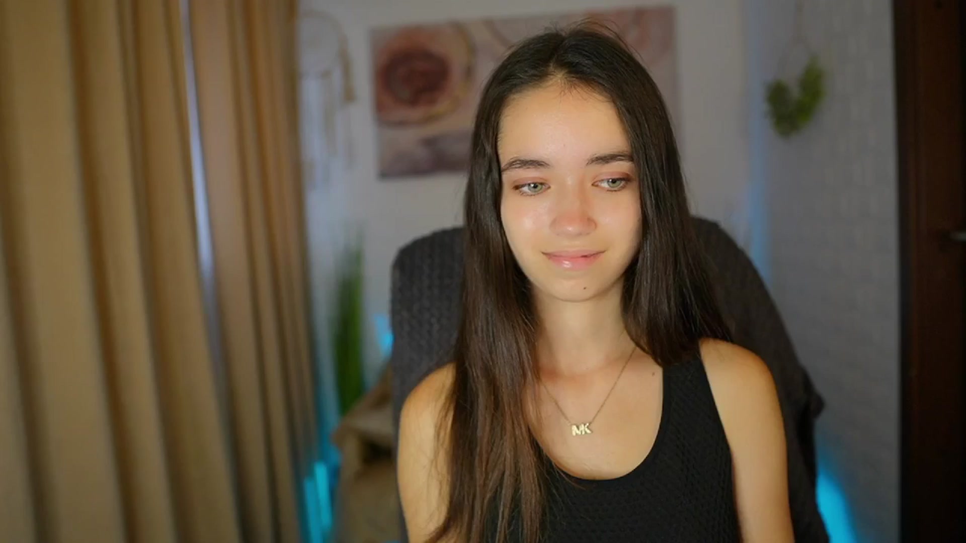 Gallery image thumbnail from Gia_Paige18's myfreecams stream on, 08/04/2024, 12:48 image 17 of 20