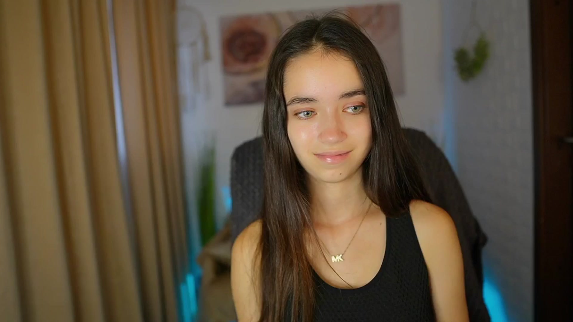 Gallery image thumbnail from Gia_Paige18's myfreecams stream on, 08/04/2024, 12:48 image 9 of 20