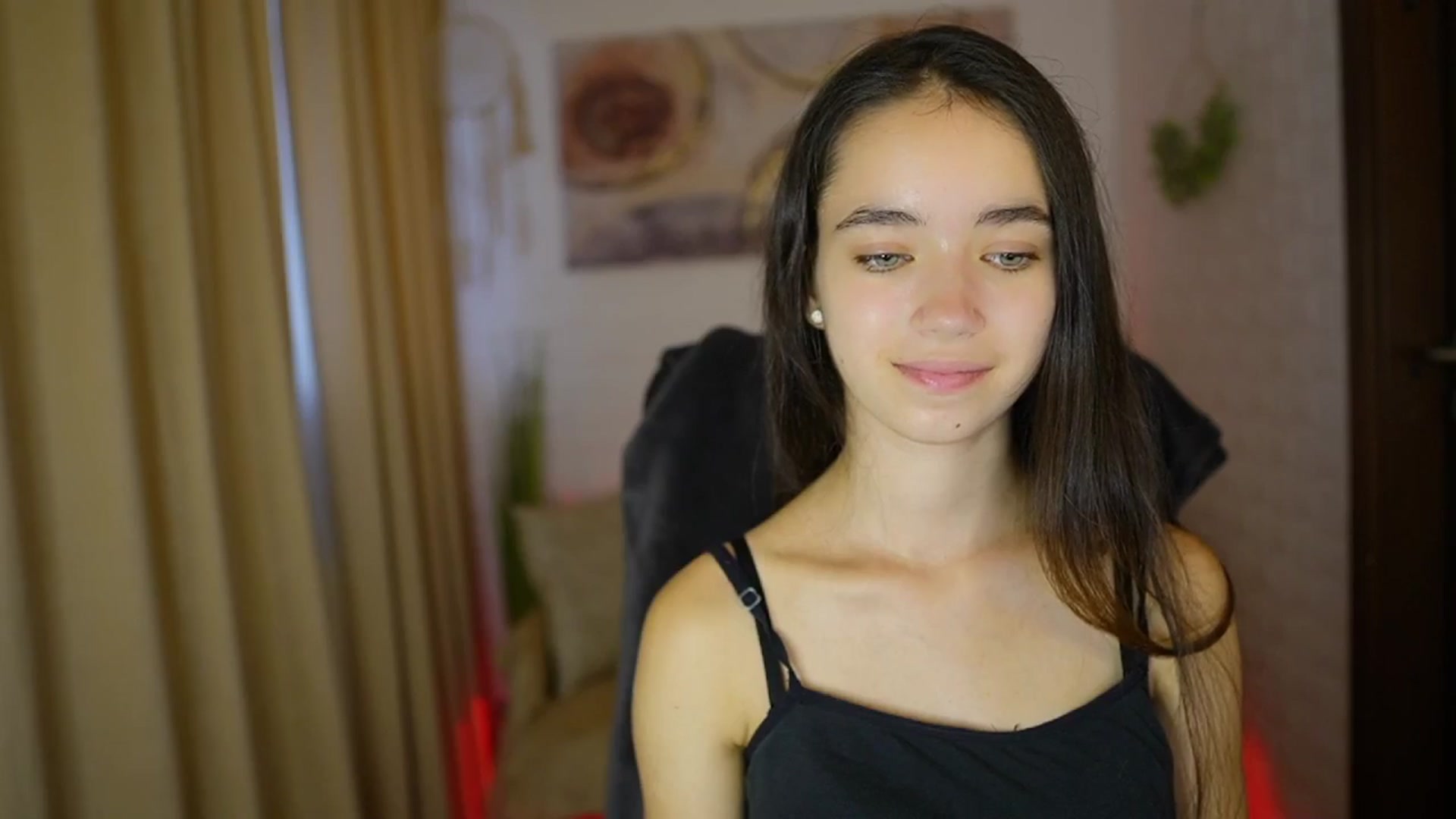 Gallery image thumbnail from Gia_Paige18's myfreecams stream on, 08/05/2024, 09:40 image 16 of 20