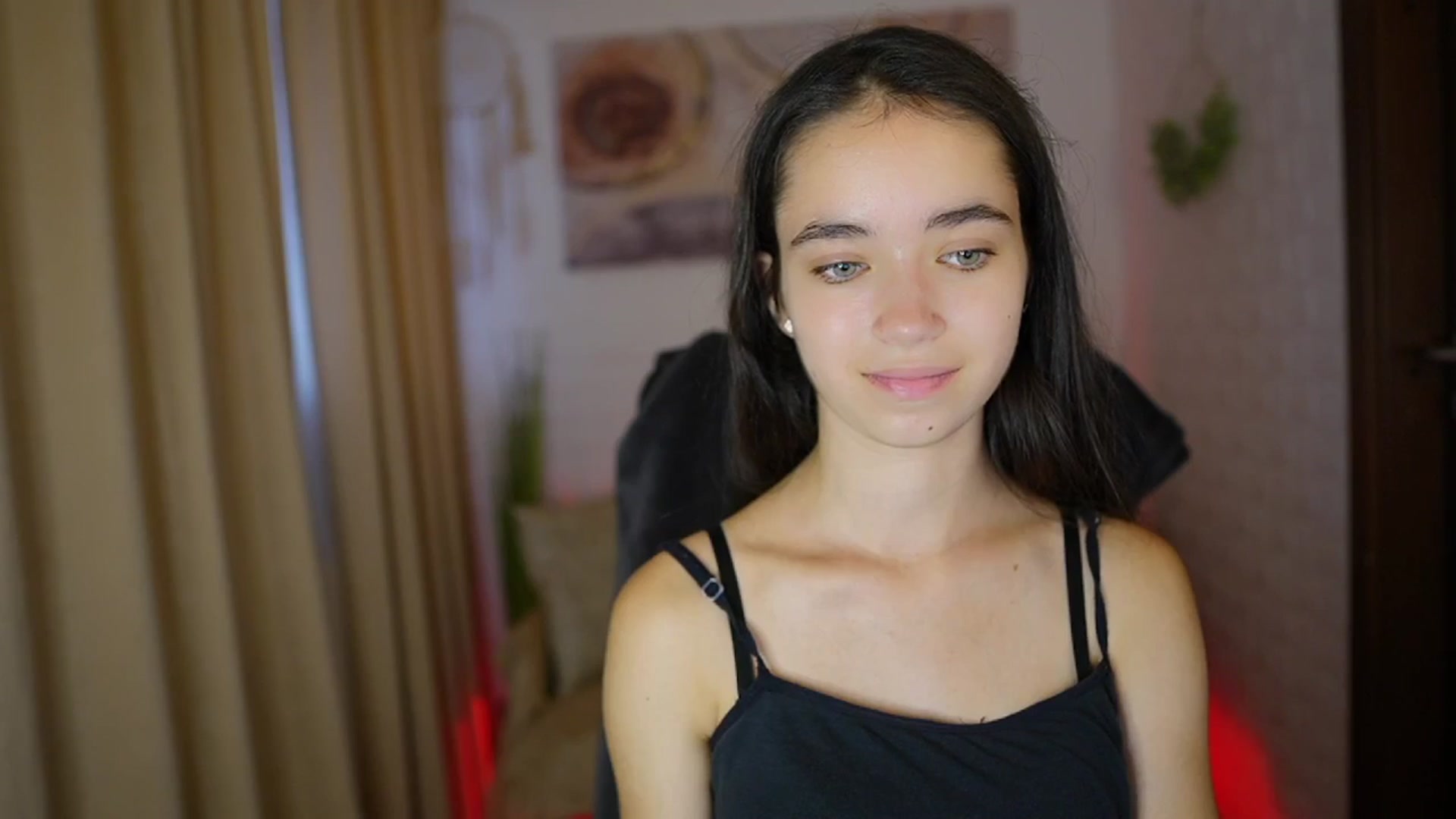 Gallery image thumbnail from Gia_Paige18's myfreecams stream on, 08/05/2024, 09:40 image 2 of 20