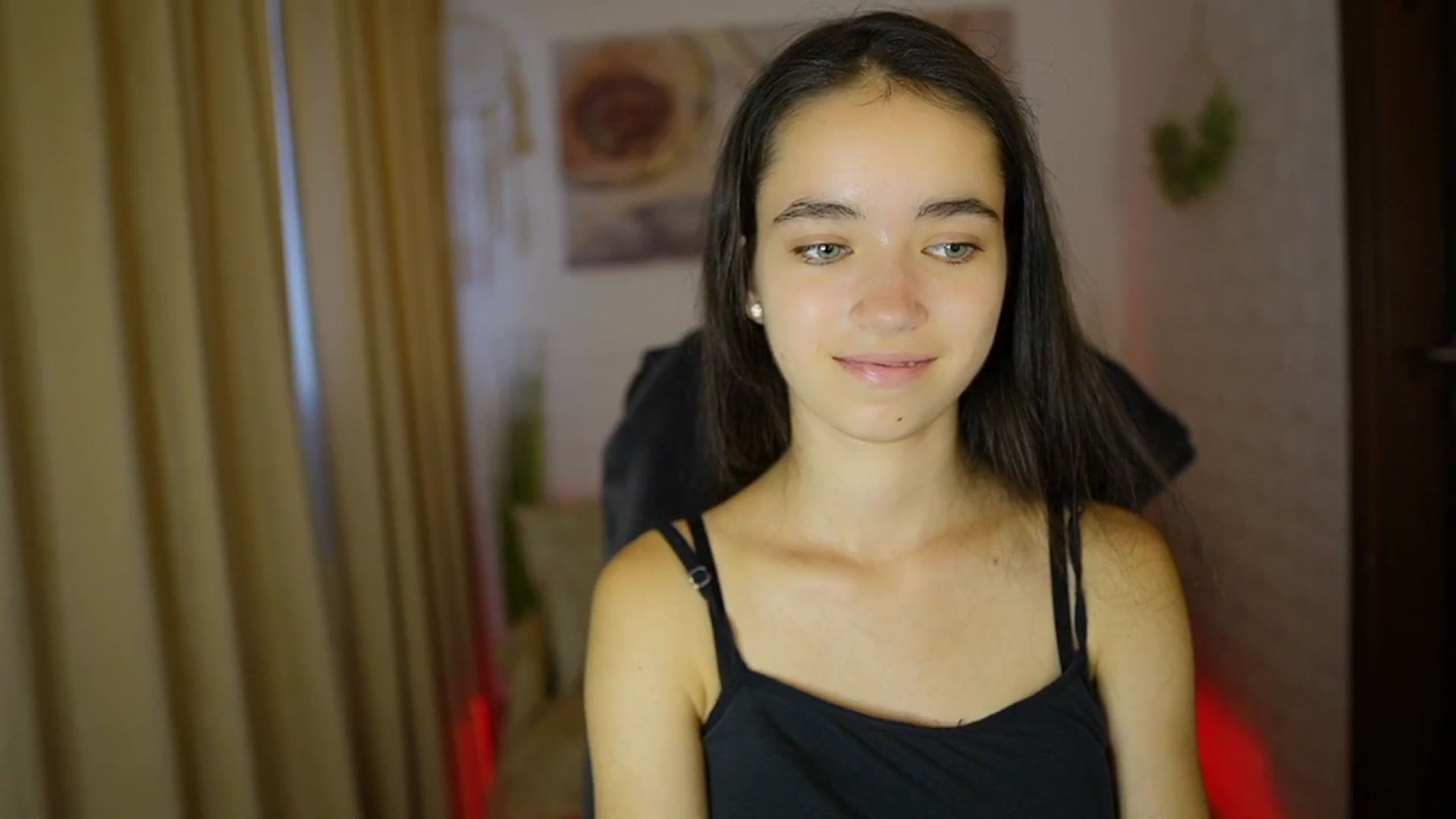 Gallery image thumbnail from Gia_Paige18's myfreecams stream on, 08/05/2024, 09:40 image 9 of 20