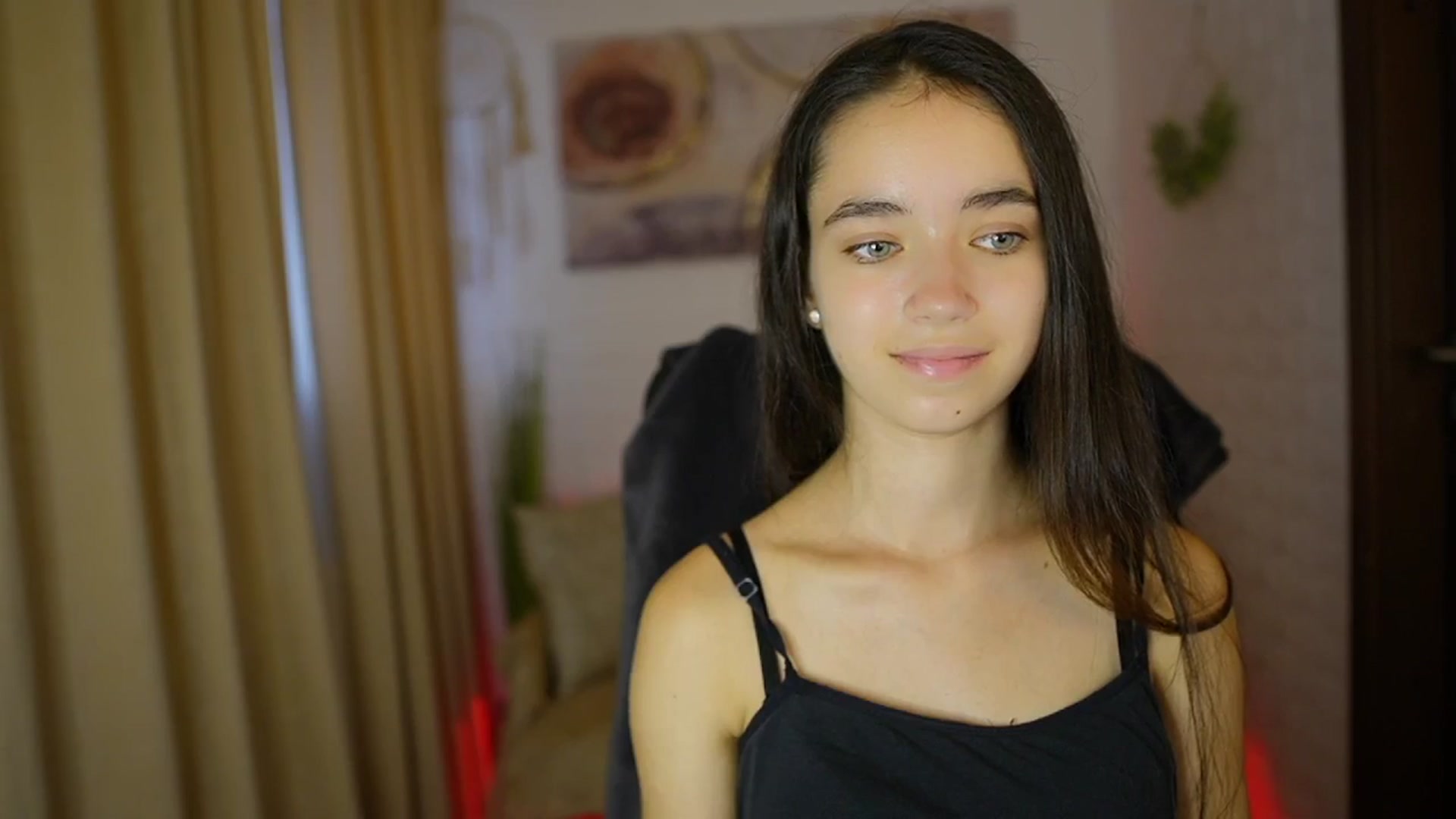 Gallery image thumbnail from Gia_Paige18's myfreecams stream on, 08/05/2024, 09:40 image 15 of 20