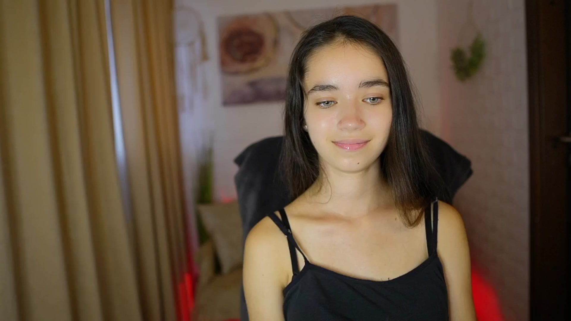 Gallery image thumbnail from Gia_Paige18's myfreecams stream on, 08/05/2024, 12:52 image 13 of 20