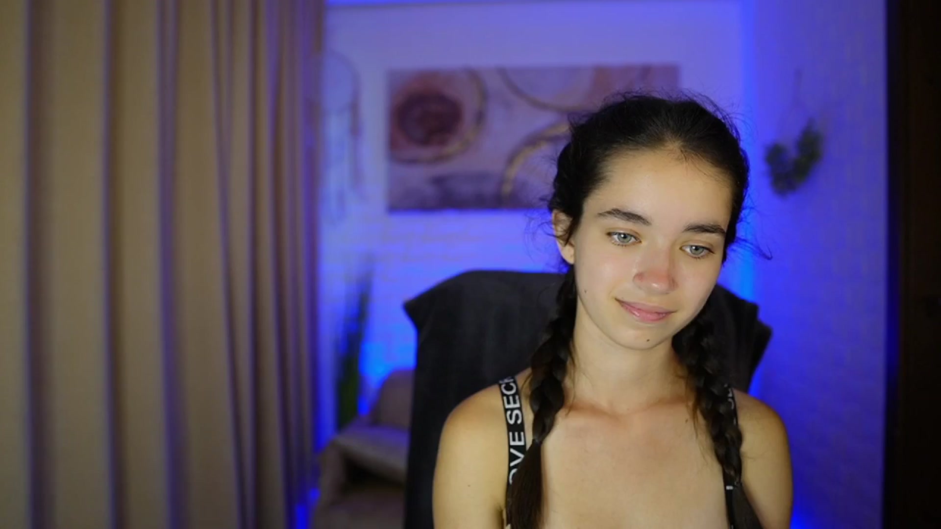 Gallery image thumbnail from Gia_Paige18's myfreecams stream on, 08/11/2024, 10:09 image 19 of 20
