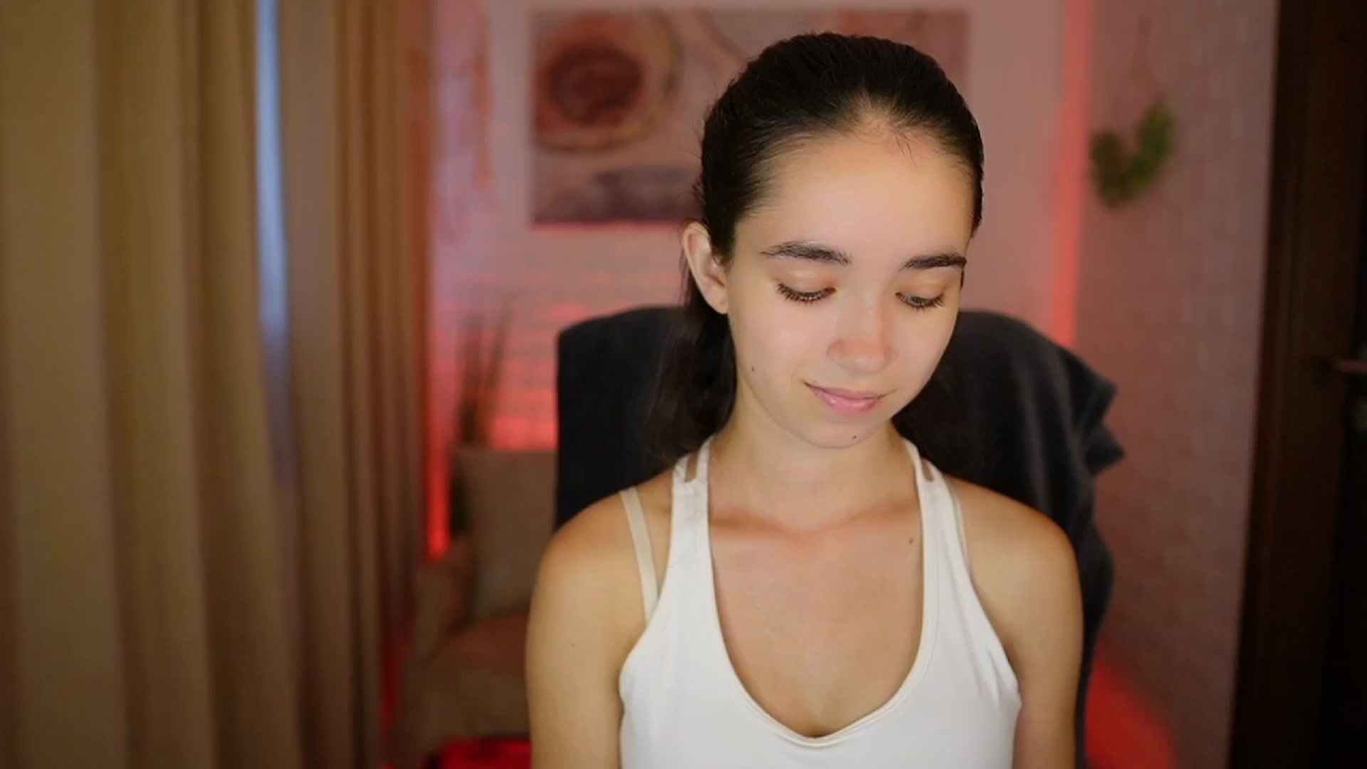 Gallery image thumbnail from Gia_Paige18's myfreecams stream on, 08/15/2024, 09:38 image 11 of 20