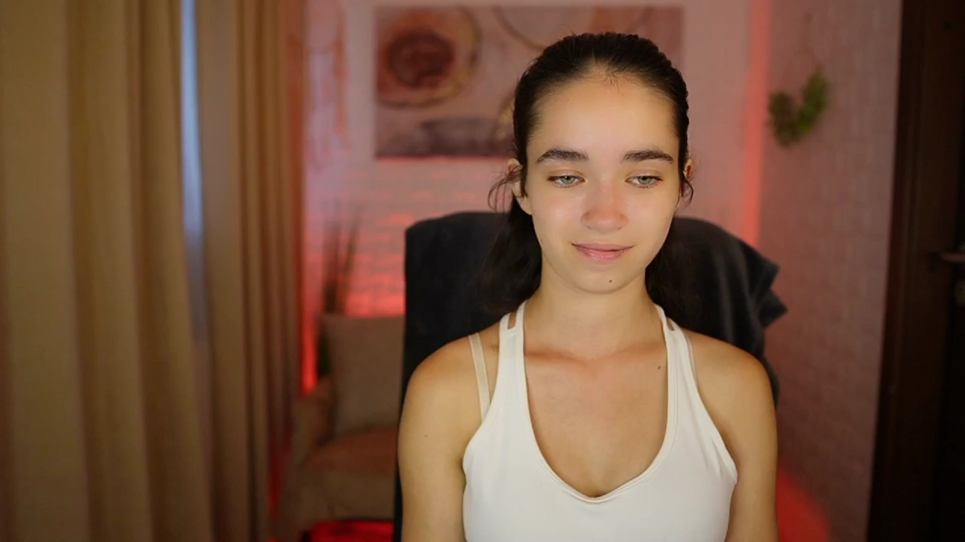 Gallery image thumbnail from Gia_Paige18's myfreecams stream on, 08/15/2024, 09:38 image 5 of 20