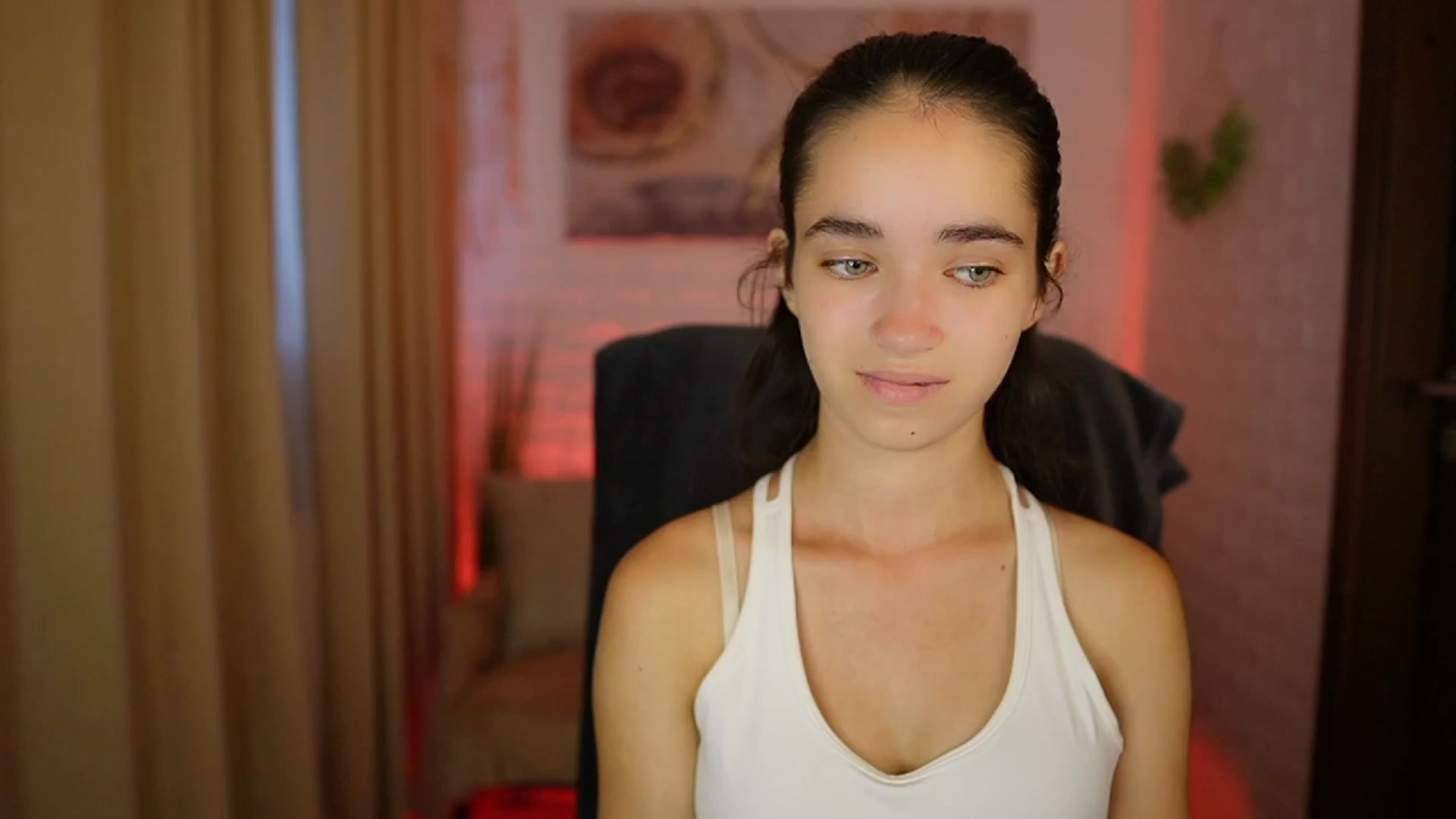 Gallery image thumbnail from Gia_Paige18's myfreecams stream on, 08/15/2024, 09:38 image 3 of 20