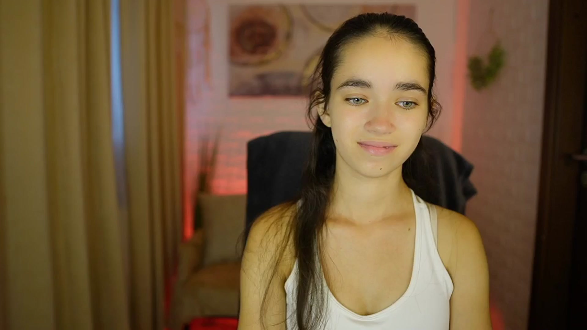 Gallery image thumbnail from Gia_Paige18's myfreecams stream on, 08/15/2024, 10:10 image 14 of 20