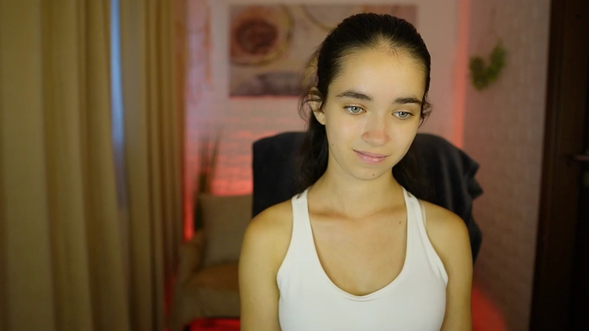 Gallery image thumbnail from Gia_Paige18's myfreecams stream on, 08/15/2024, 10:10 image 5 of 20