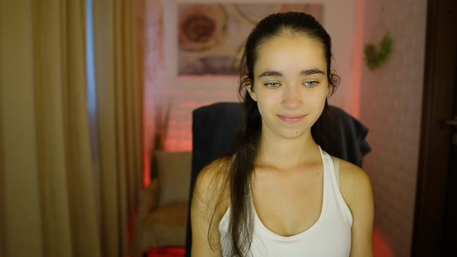 Gallery image thumbnail from Gia_Paige18's myfreecams stream on, 08/15/2024, 10:10 image 12 of 20