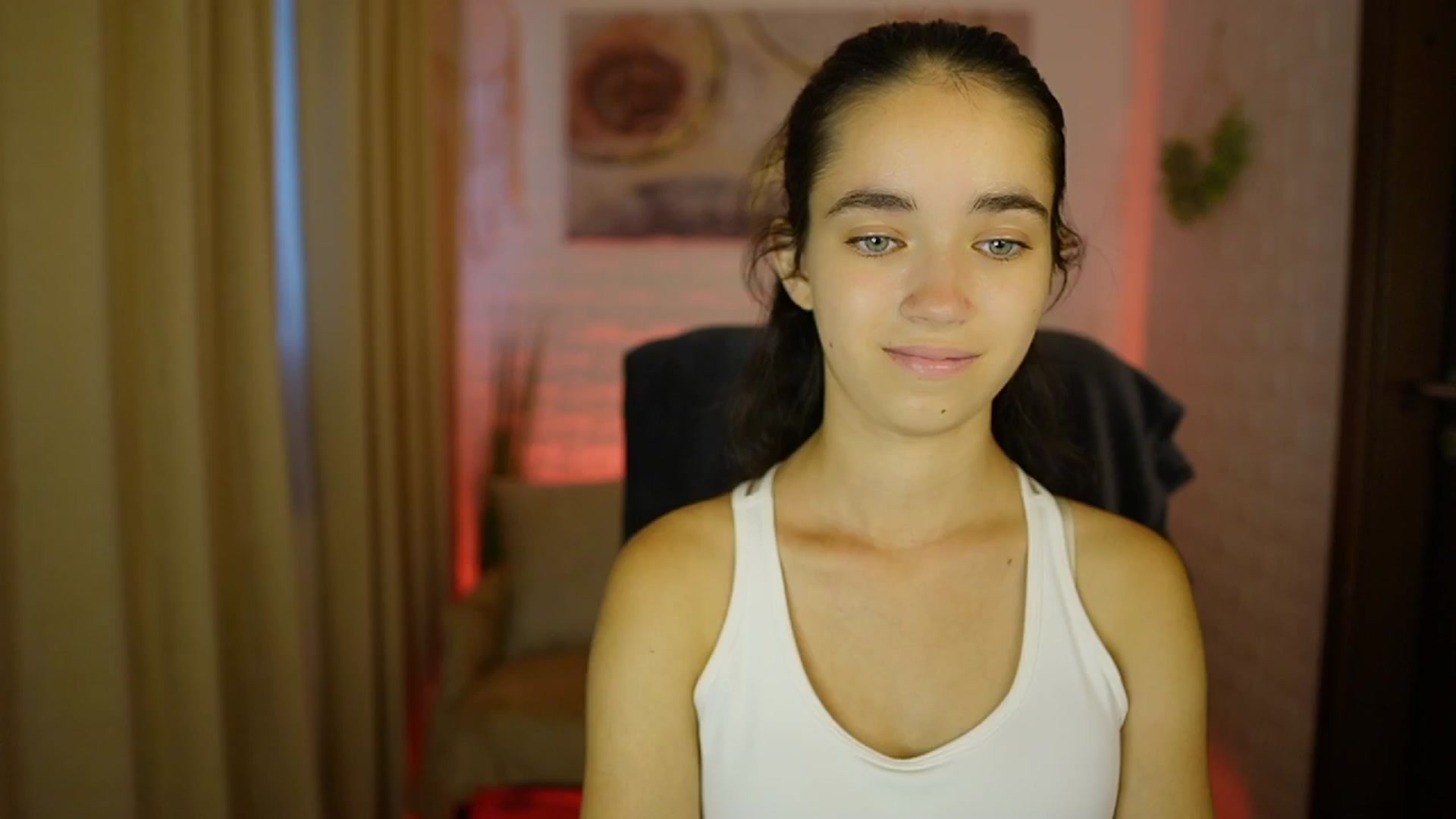 Gallery image thumbnail from Gia_Paige18's myfreecams stream on, 08/15/2024, 10:10 image 4 of 20