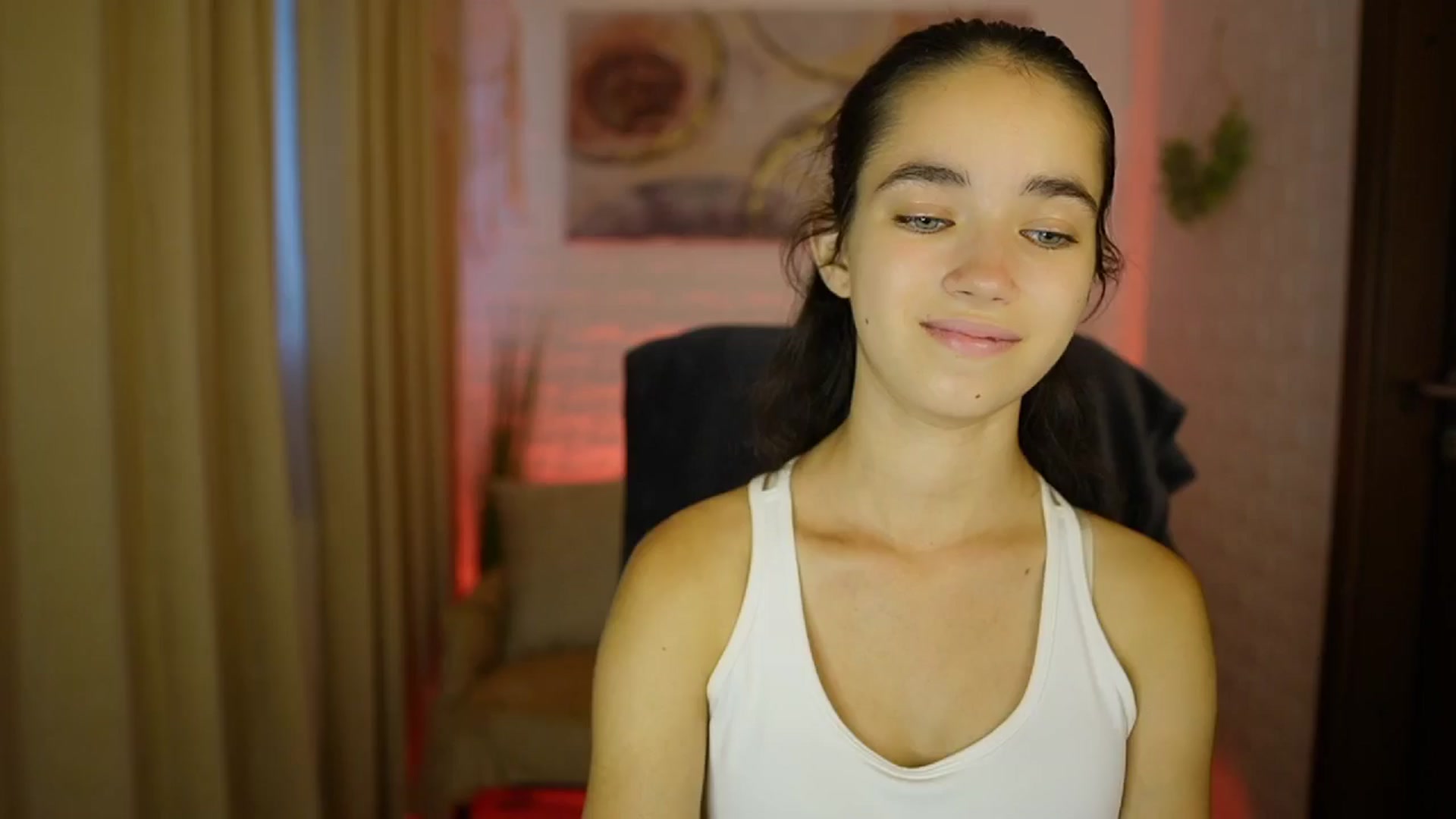 Gallery image thumbnail from Gia_Paige18's myfreecams stream on, 08/15/2024, 10:10 image 6 of 20