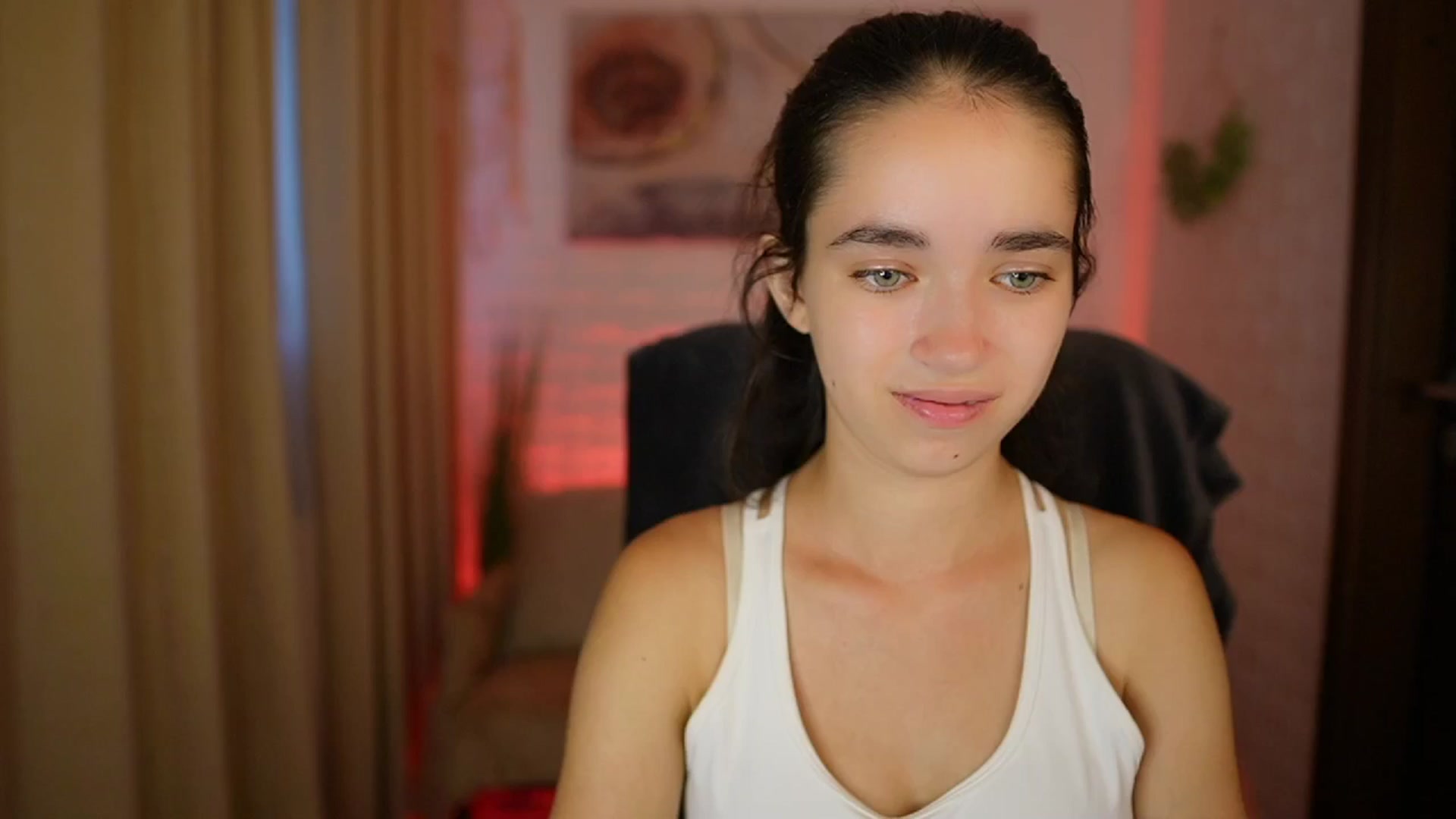 Gallery image thumbnail from Gia_Paige18's myfreecams stream on, 08/15/2024, 11:15 image 7 of 20