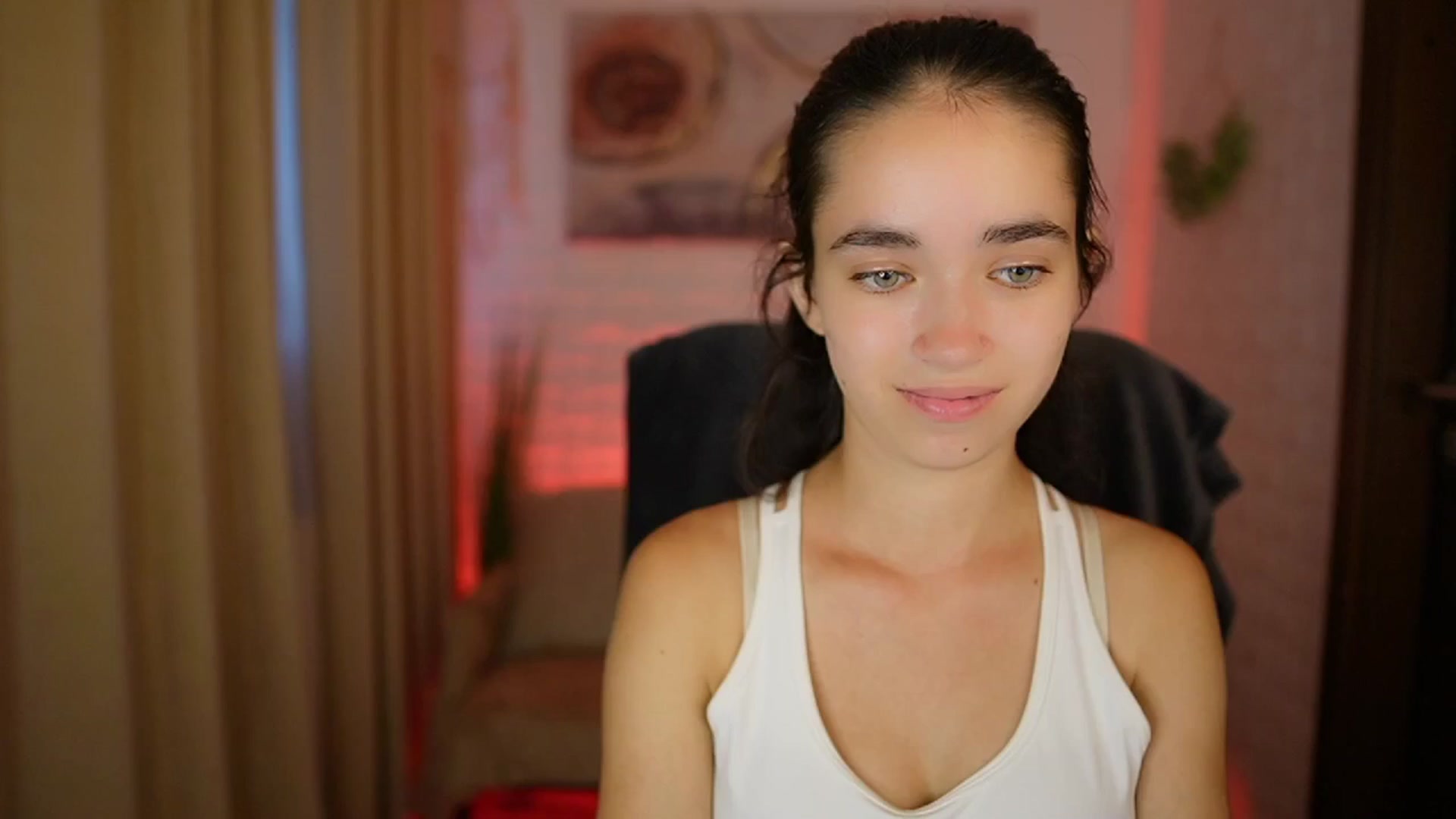 Gallery image thumbnail from Gia_Paige18's myfreecams stream on, 08/15/2024, 11:15 image 5 of 20