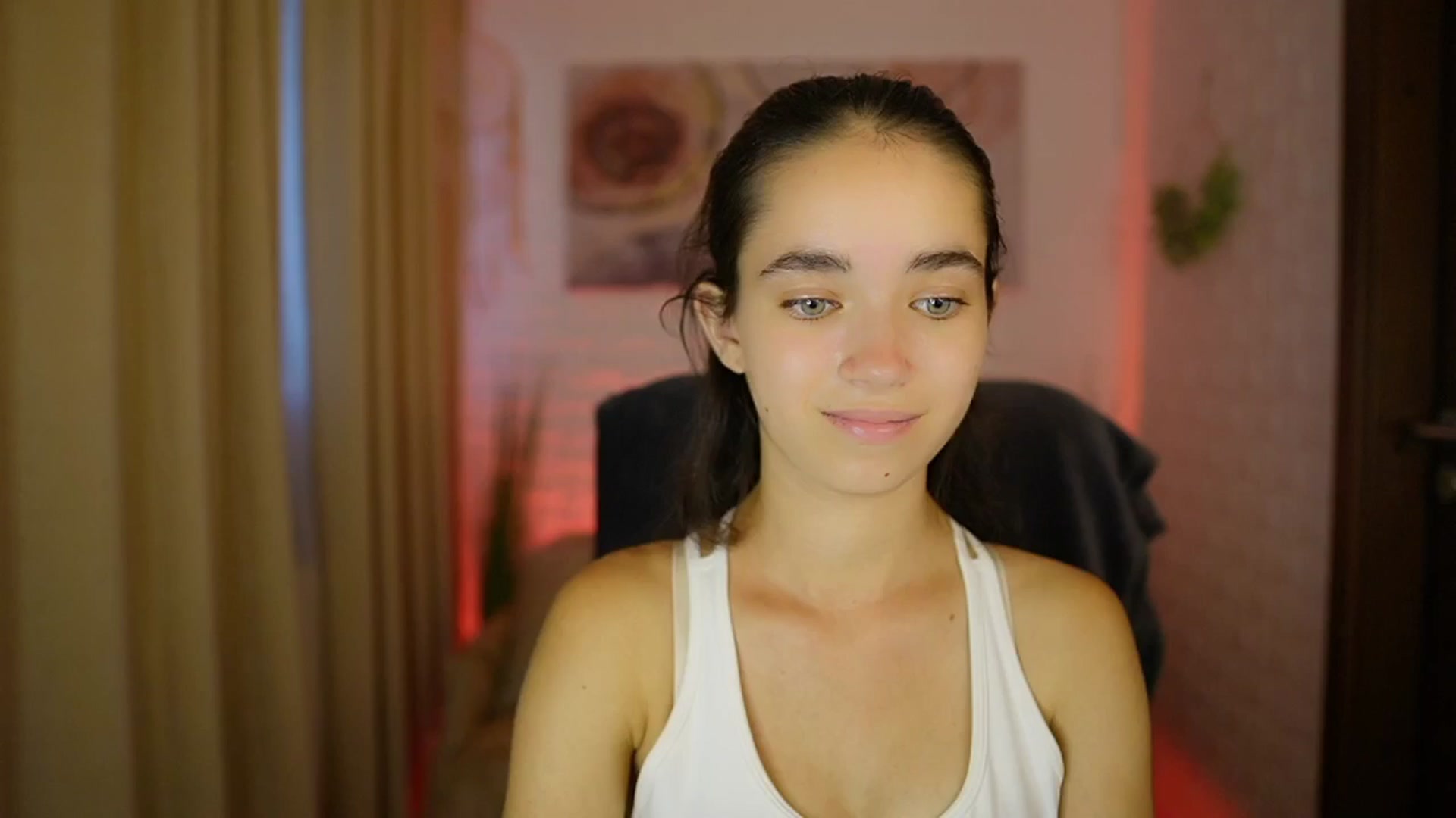 Gallery image thumbnail from Gia_Paige18's myfreecams stream on, 08/15/2024, 12:06 image 9 of 20