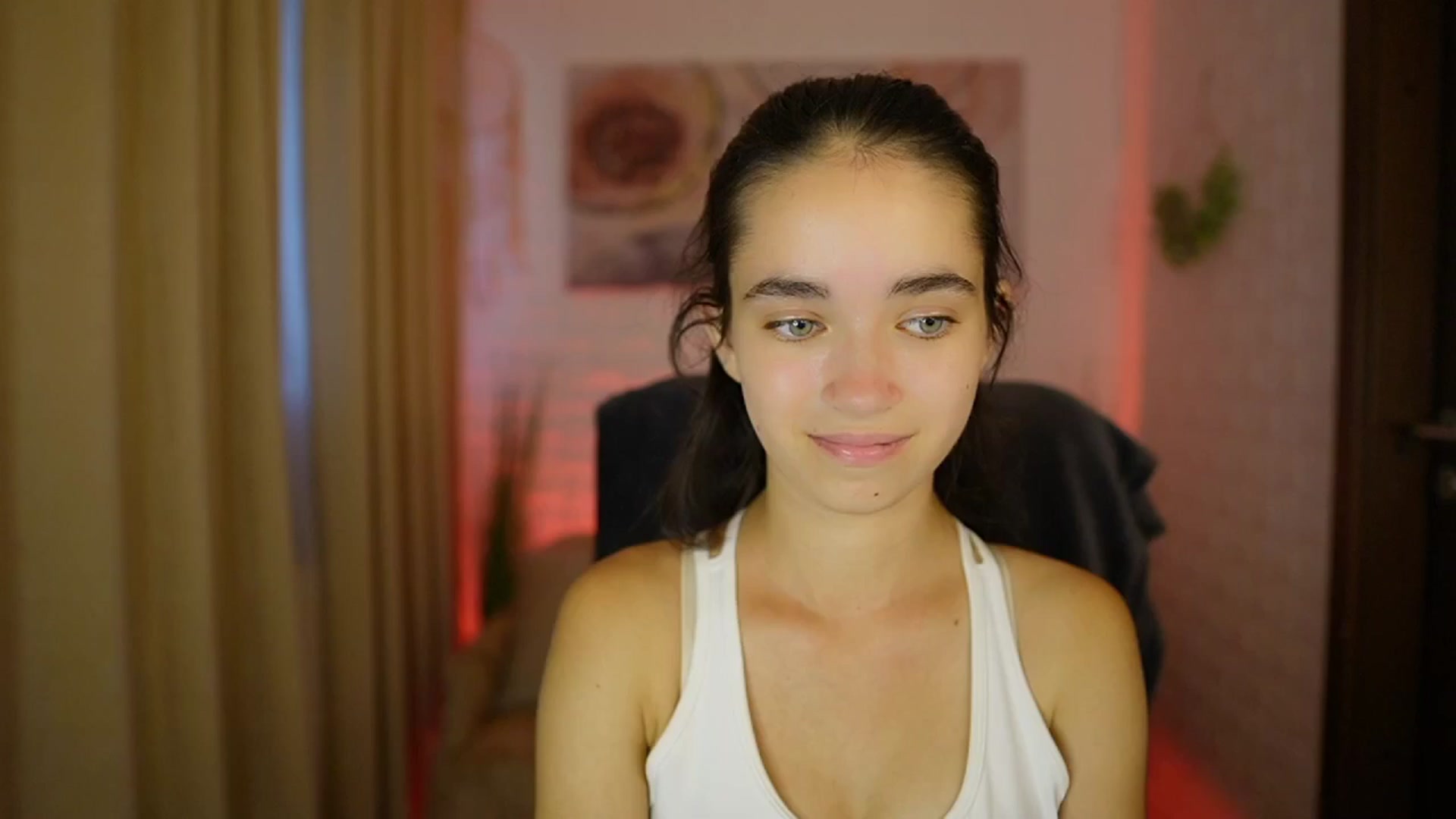 Gallery image thumbnail from Gia_Paige18's myfreecams stream on, 08/15/2024, 12:06 image 2 of 20