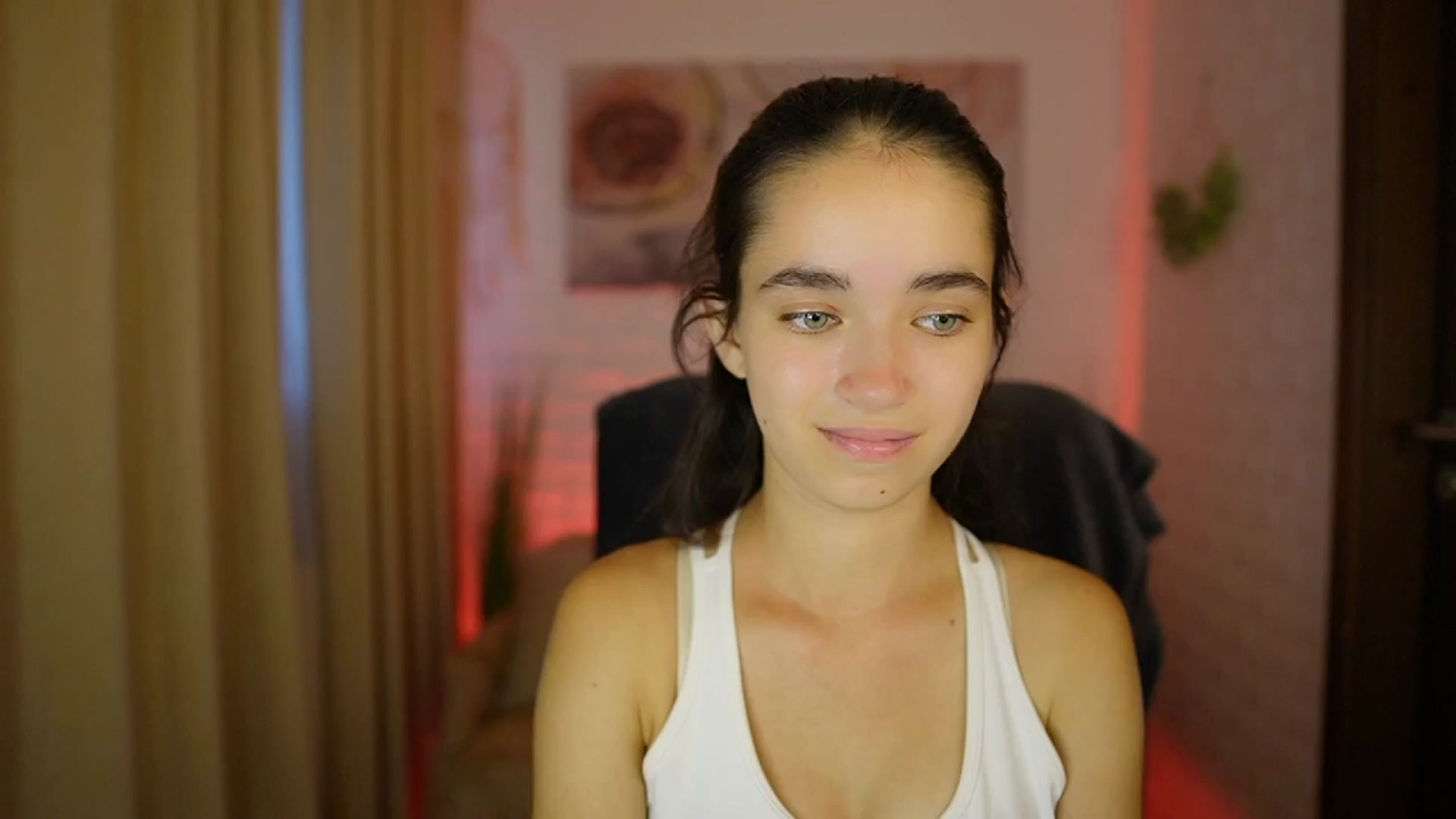 Gallery image thumbnail from Gia_Paige18's myfreecams stream on, 08/15/2024, 12:06 image 3 of 20