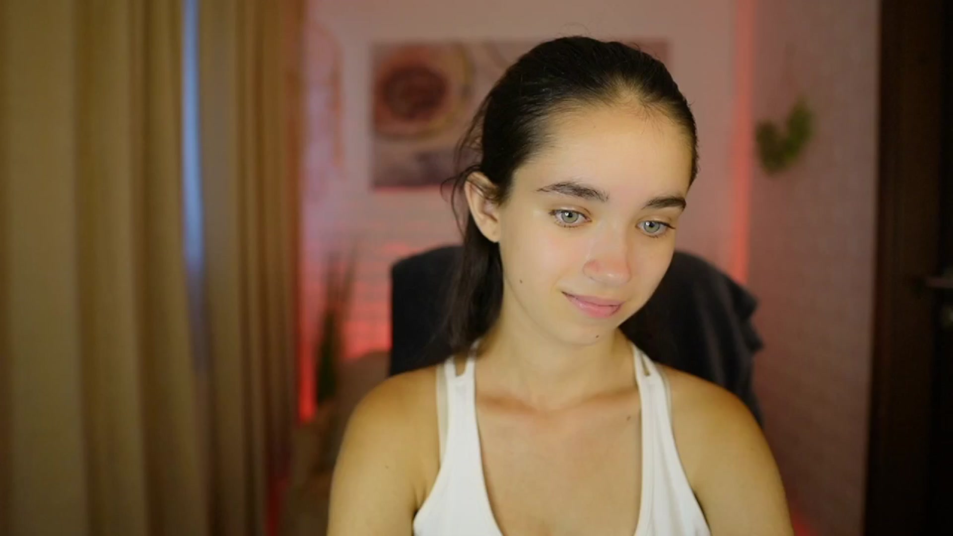 Gallery image thumbnail from Gia_Paige18's myfreecams stream on, 08/15/2024, 12:06 image 4 of 20