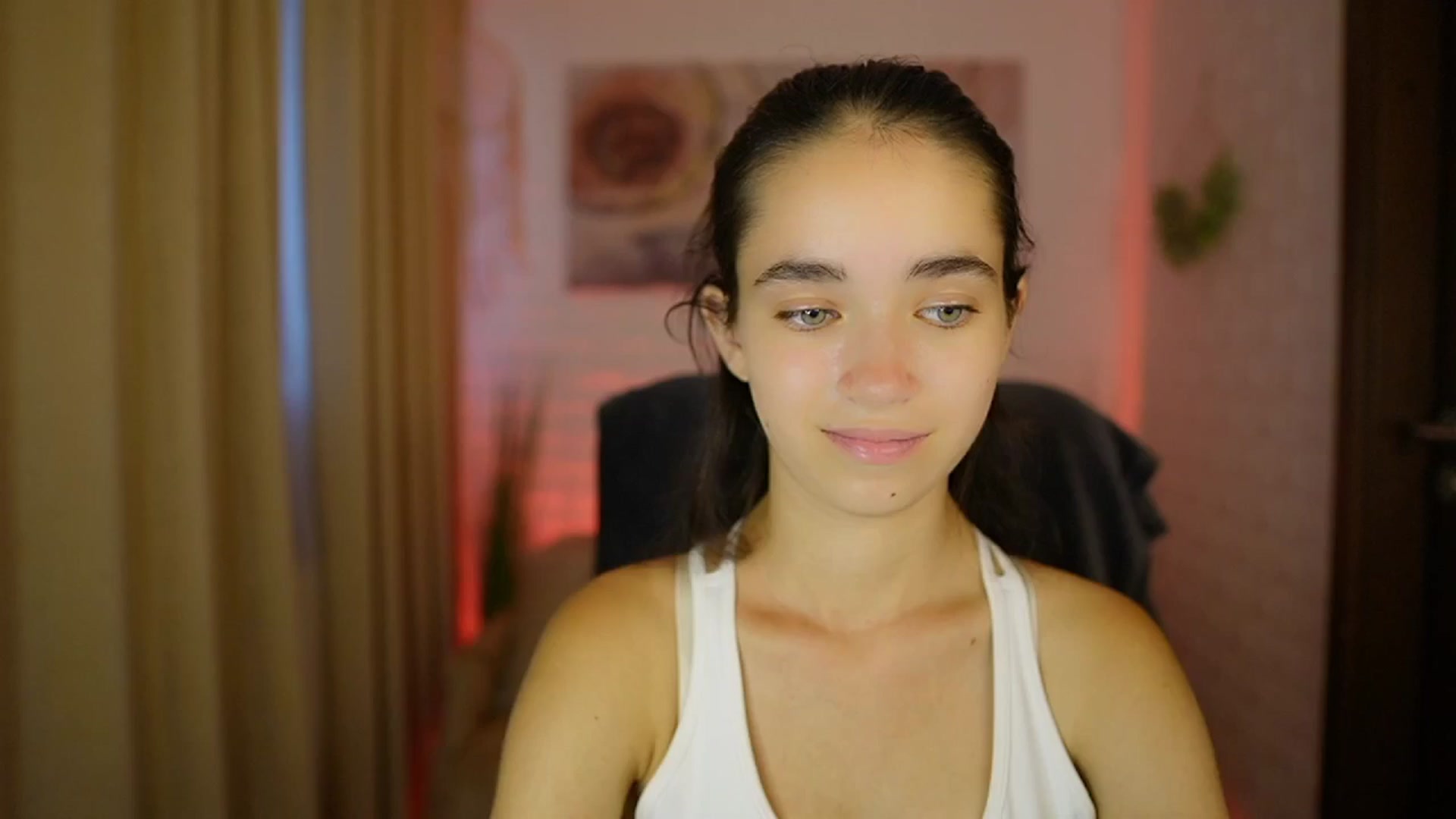 Gallery image thumbnail from Gia_Paige18's myfreecams stream on, 08/15/2024, 12:06 image 15 of 20
