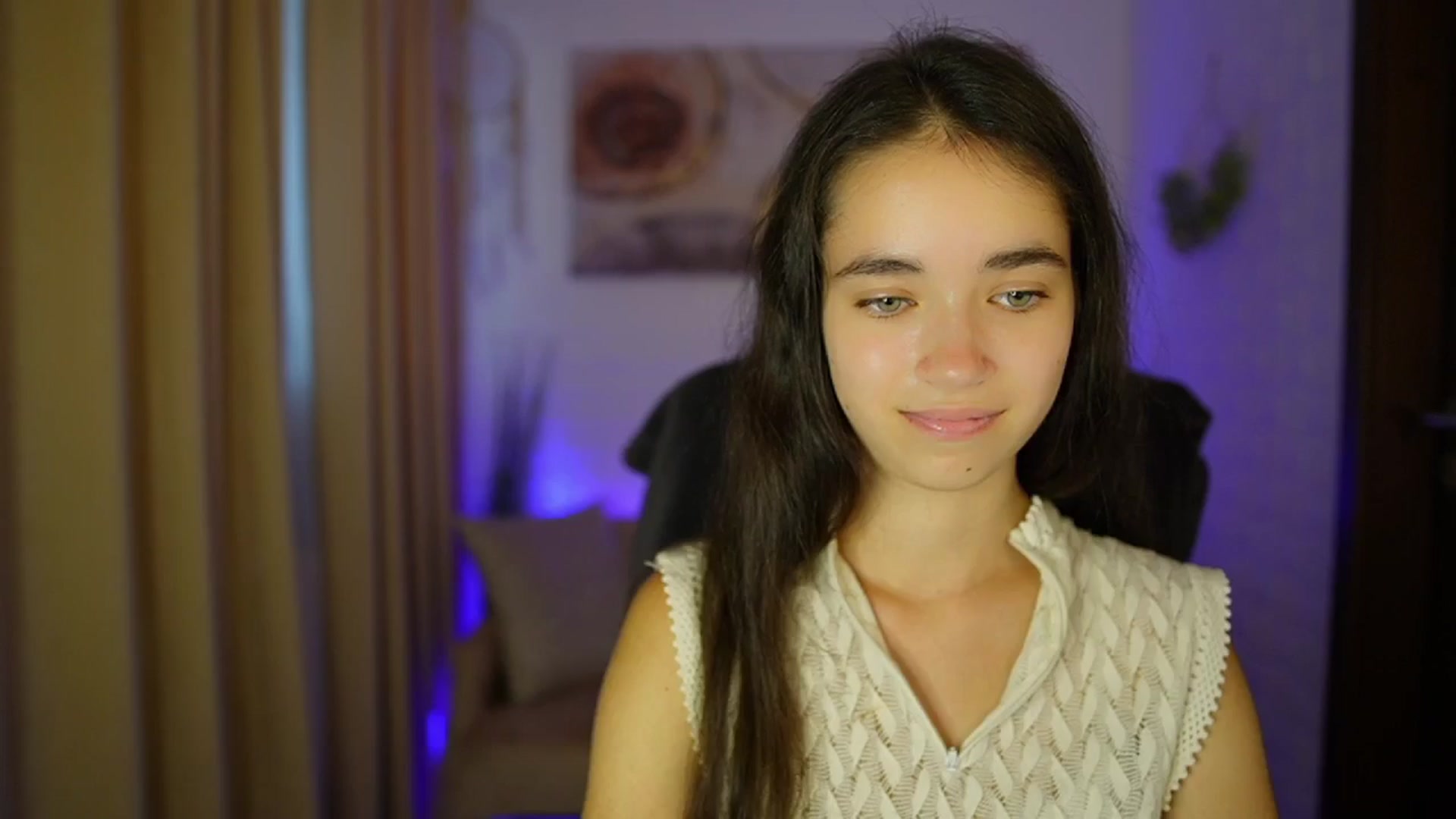 Gallery image thumbnail from Gia_Paige18's myfreecams stream on, 08/16/2024, 10:31 image 9 of 20