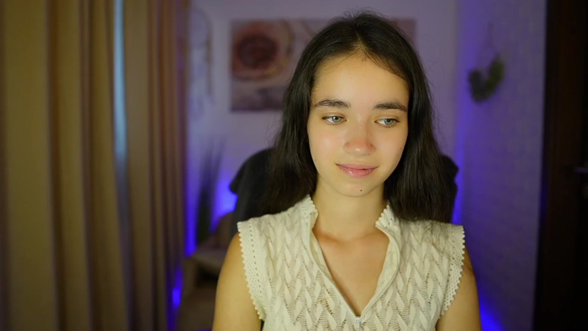 Gallery image thumbnail from Gia_Paige18's myfreecams stream on, 08/16/2024, 11:15 image 6 of 20