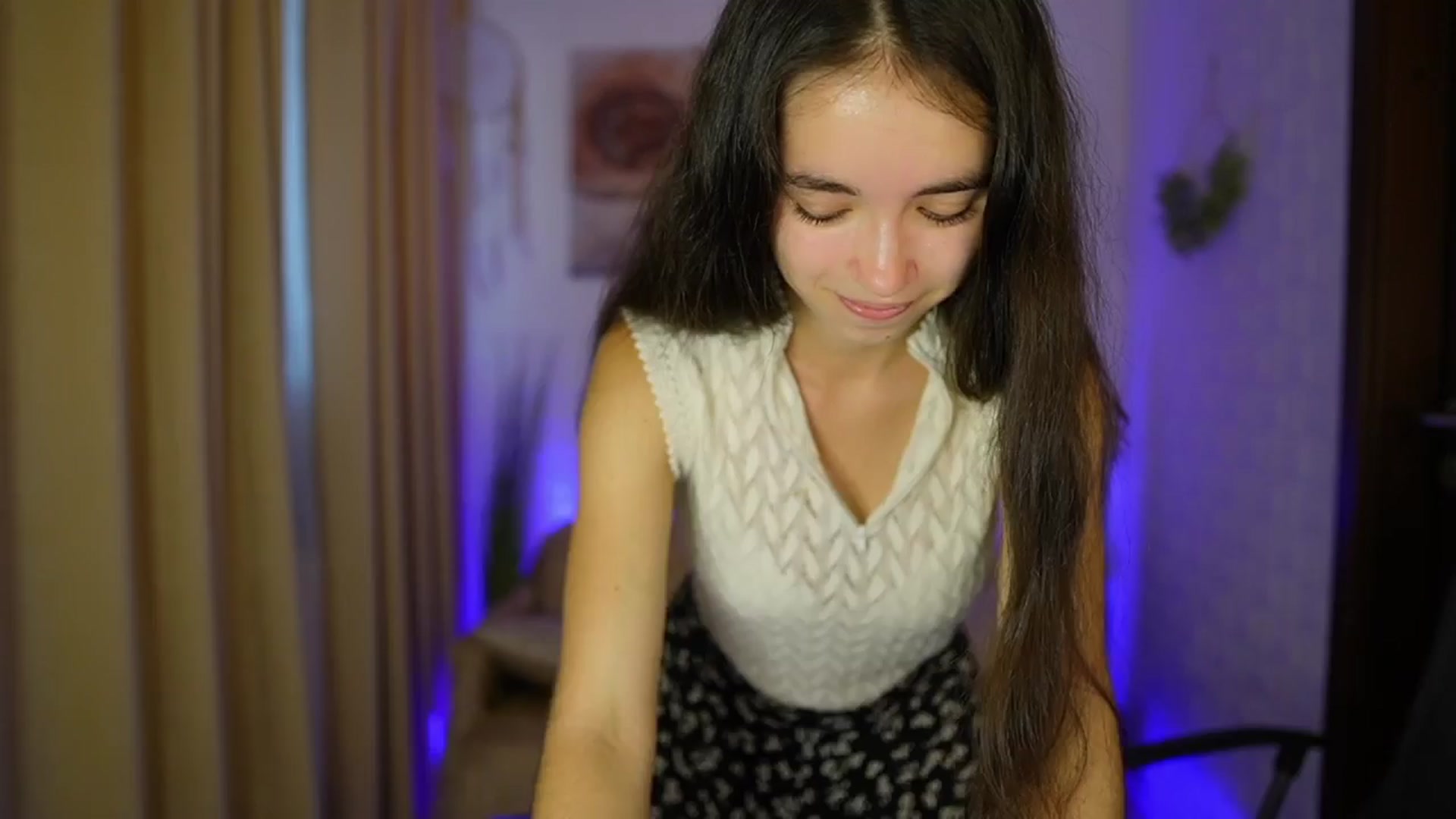Gallery image thumbnail from Gia_Paige18's myfreecams stream on, 08/16/2024, 11:15 image 18 of 20