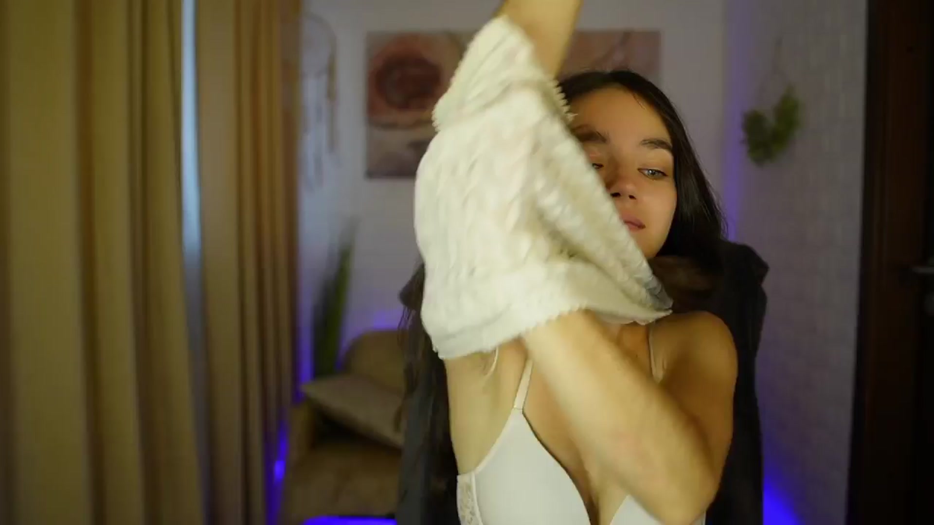 Gallery image thumbnail from Gia_Paige18's myfreecams stream on, 08/16/2024, 13:04 image 17 of 20