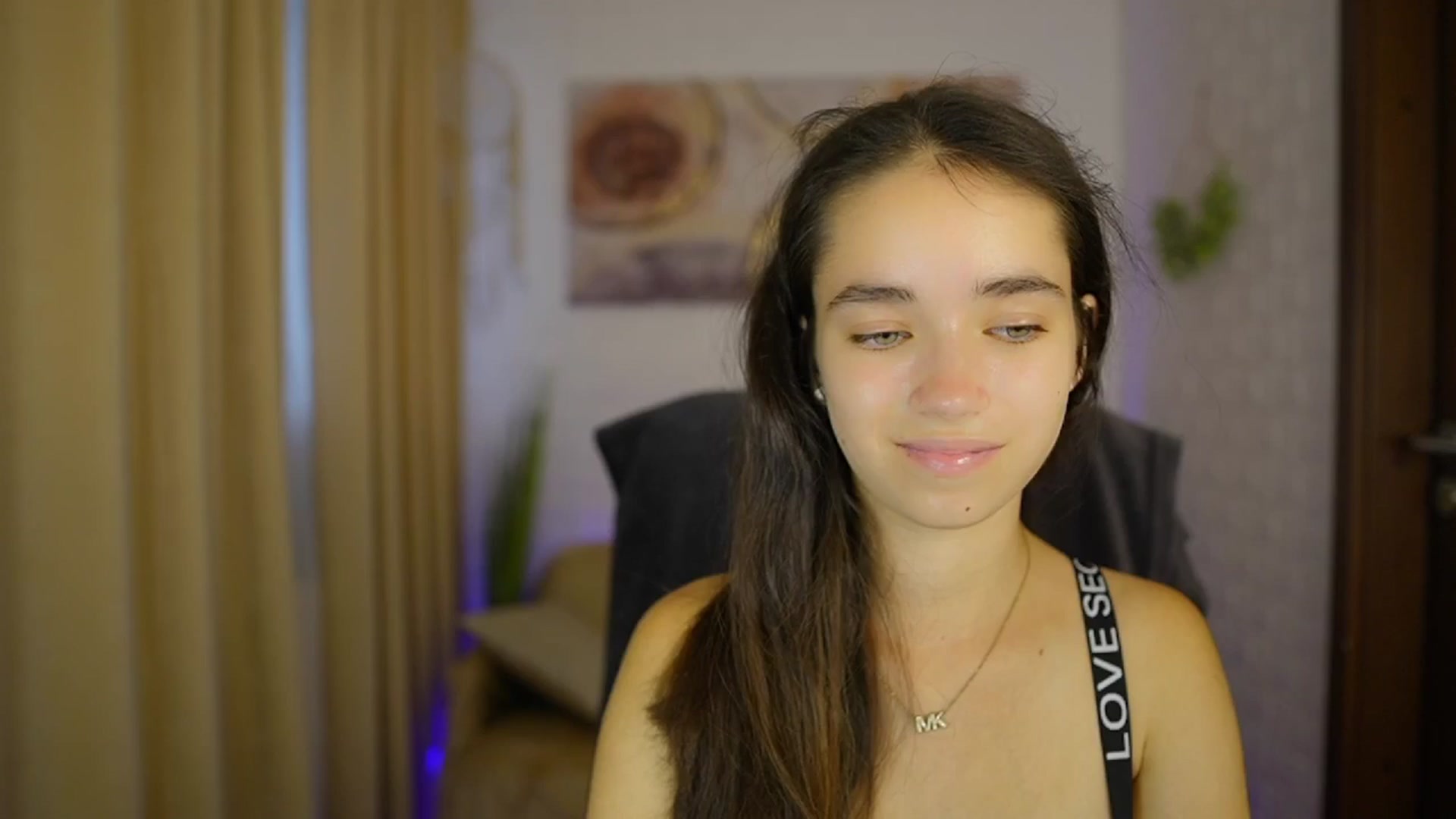 Gallery image thumbnail from Gia_Paige18's myfreecams stream on, 08/17/2024, 09:57 image 11 of 20