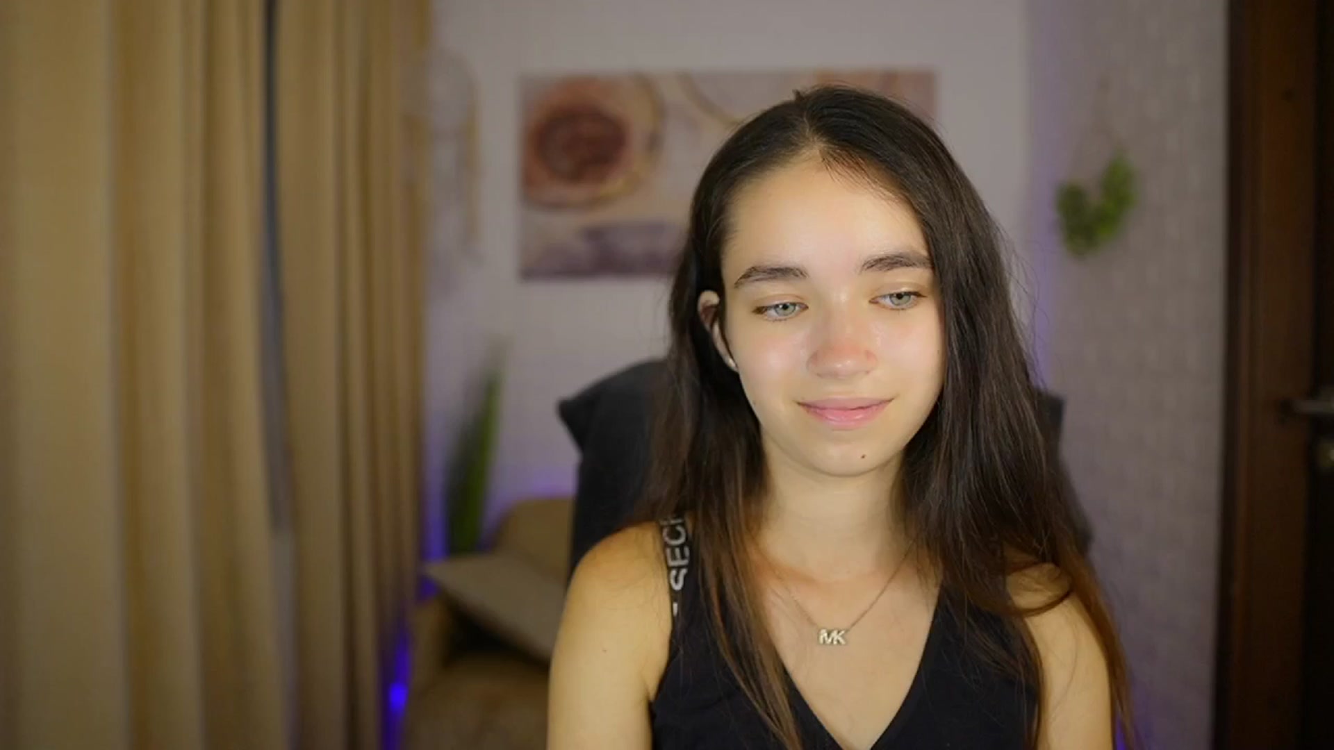 Gallery image thumbnail from Gia_Paige18's myfreecams stream on, 08/17/2024, 10:36 image 15 of 20