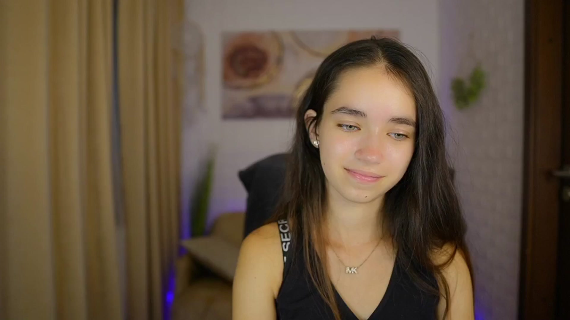 Gallery image thumbnail from Gia_Paige18's myfreecams stream on, 08/17/2024, 10:36 image 13 of 20