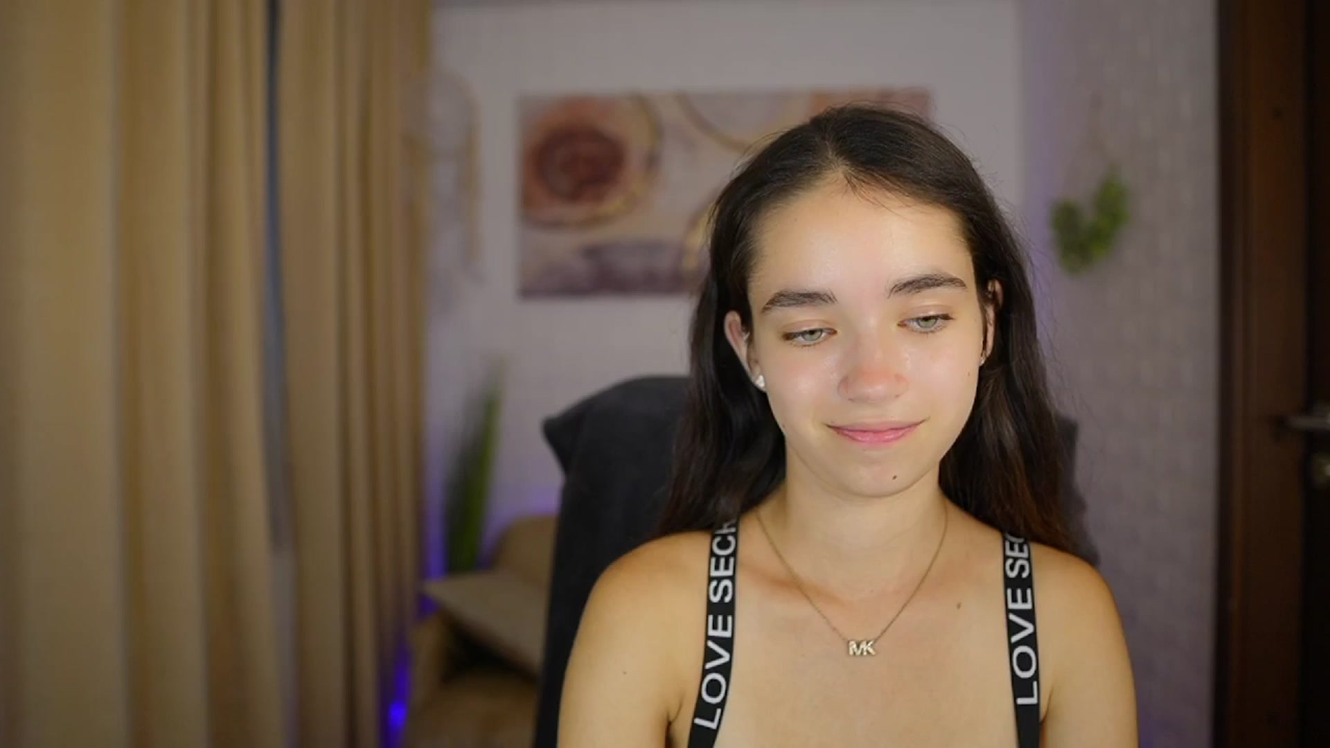 Gallery image thumbnail from Gia_Paige18's myfreecams stream on, 08/17/2024, 11:23 image 18 of 20