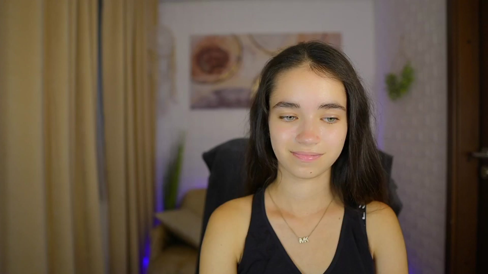 Gallery image thumbnail from Gia_Paige18's myfreecams stream on, 08/17/2024, 11:23 image 1 of 20