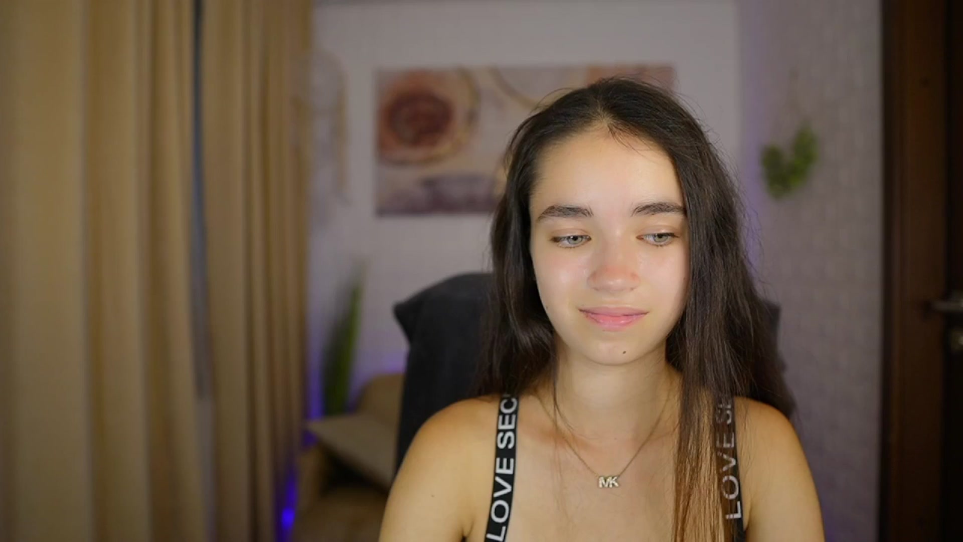Gallery image thumbnail from Gia_Paige18's myfreecams stream on, 08/17/2024, 11:23 image 15 of 20