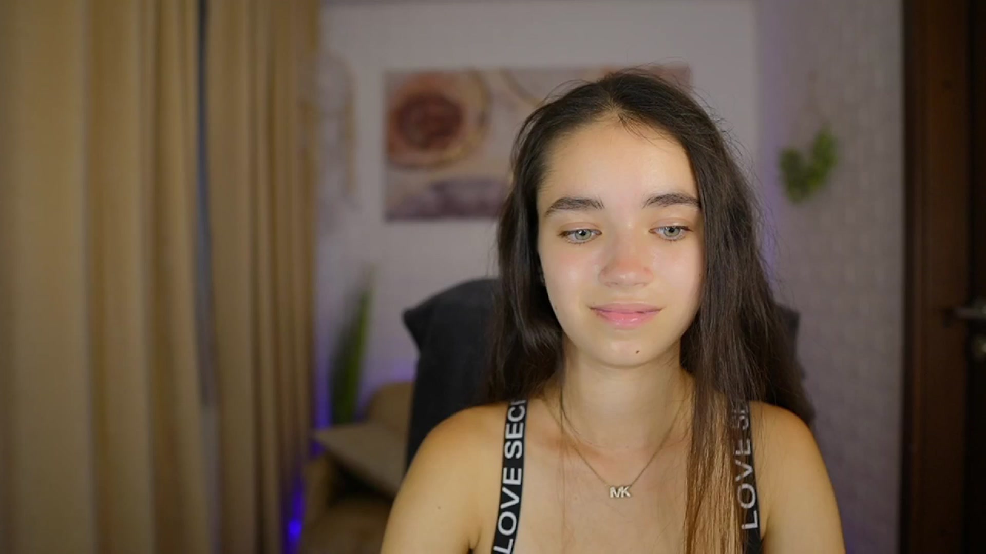 Gallery image thumbnail from Gia_Paige18's myfreecams stream on, 08/17/2024, 11:23 image 13 of 20