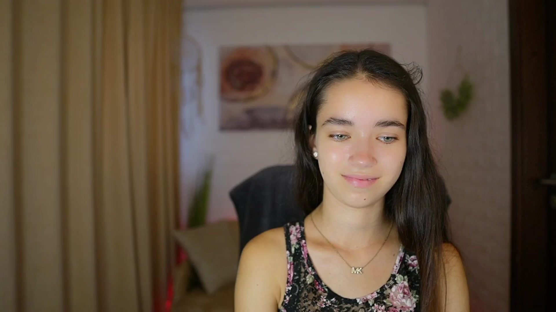 Gallery image thumbnail from Gia_Paige18's myfreecams stream on, 08/18/2024, 11:03 image 7 of 20