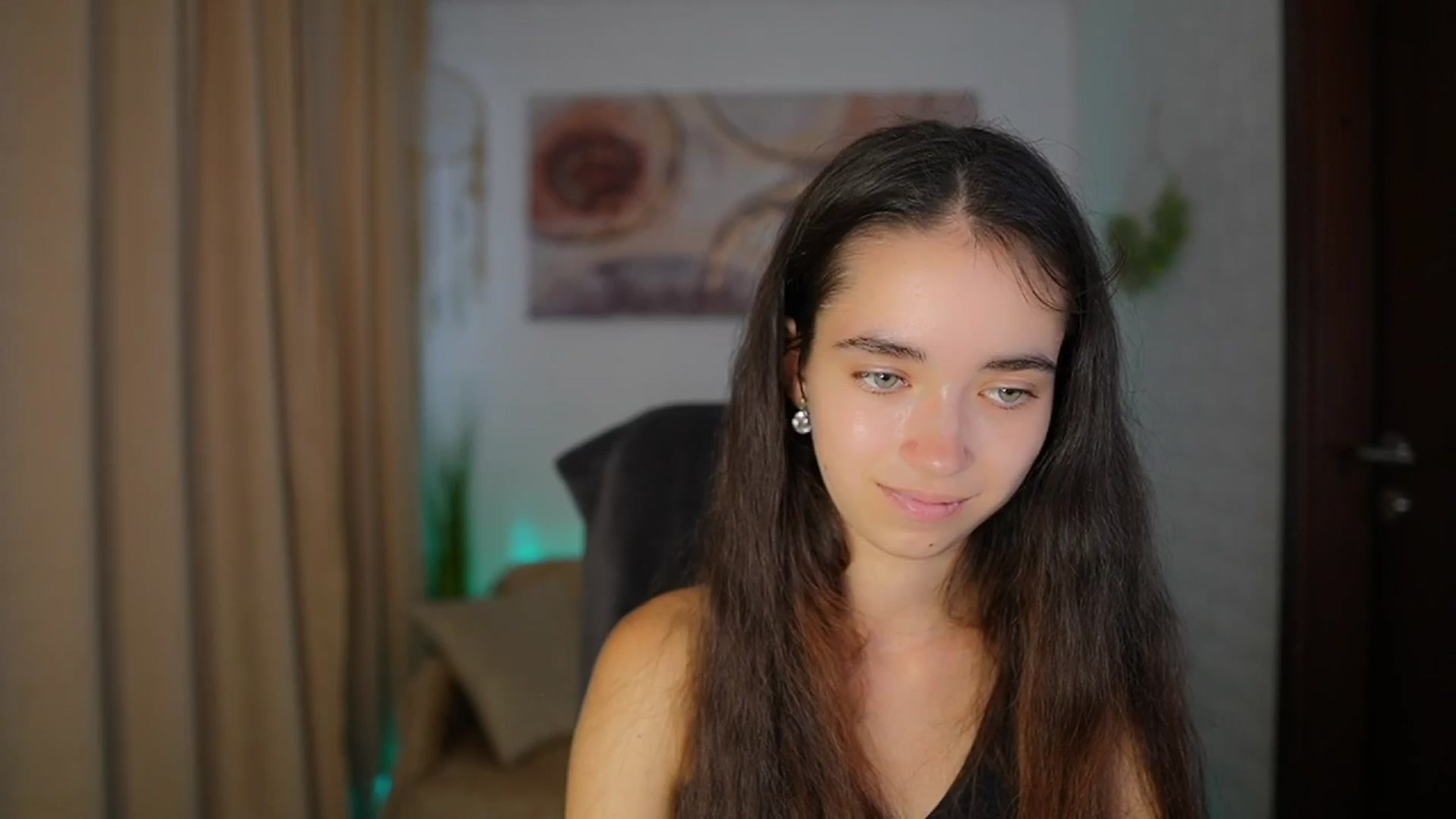Gallery image thumbnail from Gia_Paige18's myfreecams stream on, 08/26/2024, 09:32 image 14 of 20