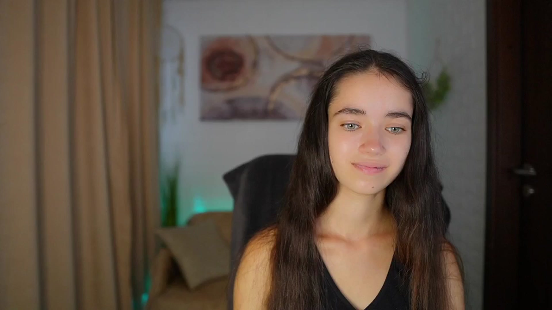 Gallery image thumbnail from Gia_Paige18's myfreecams stream on, 08/26/2024, 09:32 image 1 of 20
