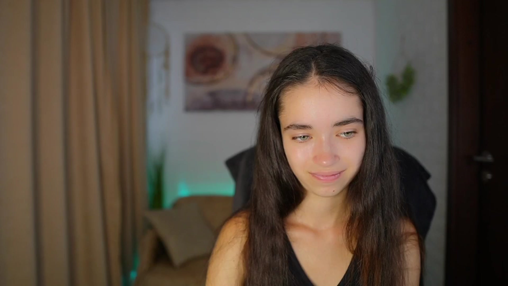 Gallery image thumbnail from Gia_Paige18's myfreecams stream on, 08/26/2024, 09:32 image 6 of 20