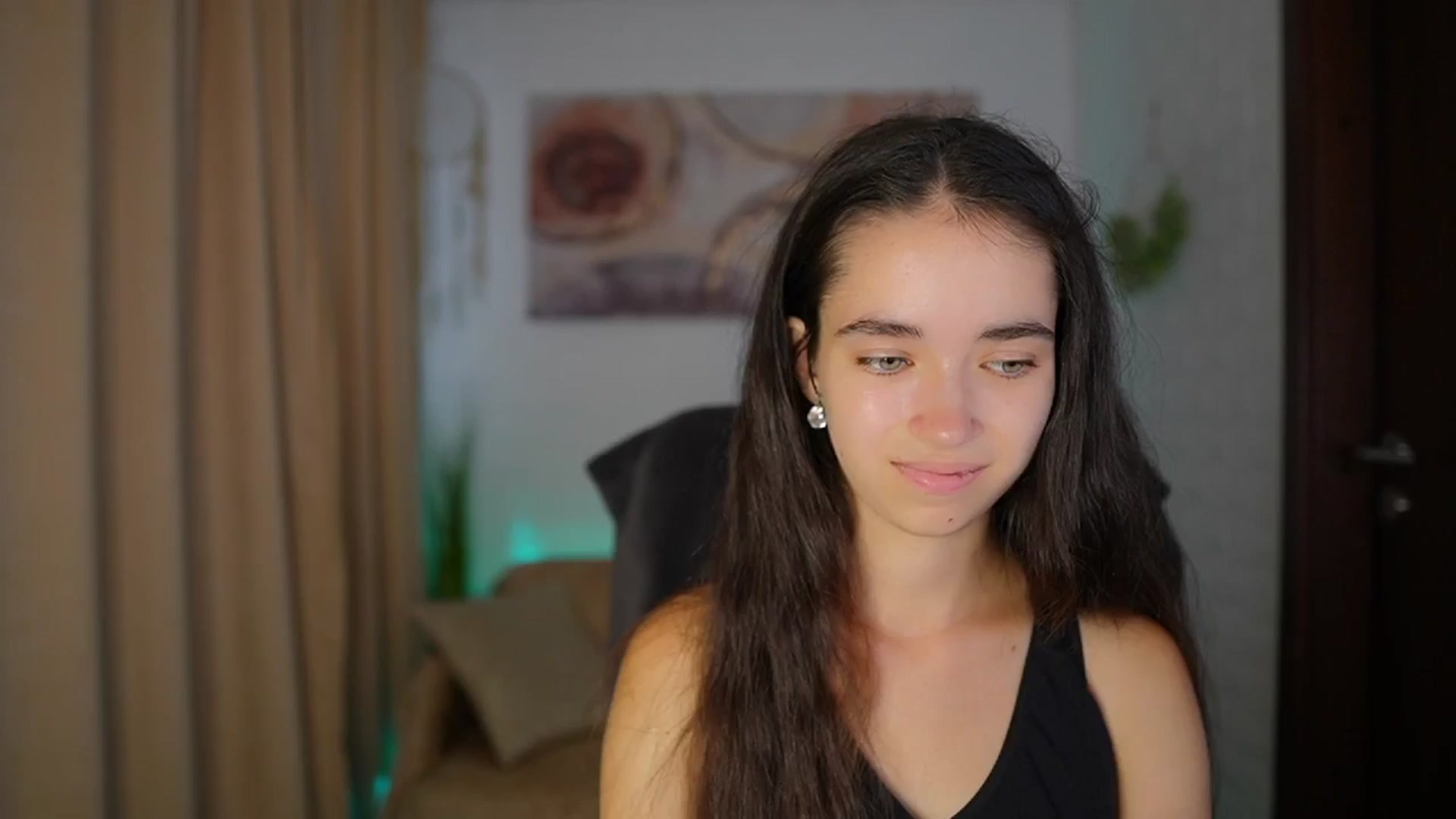 Gallery image thumbnail from Gia_Paige18's myfreecams stream on, 08/26/2024, 10:01 image 1 of 20