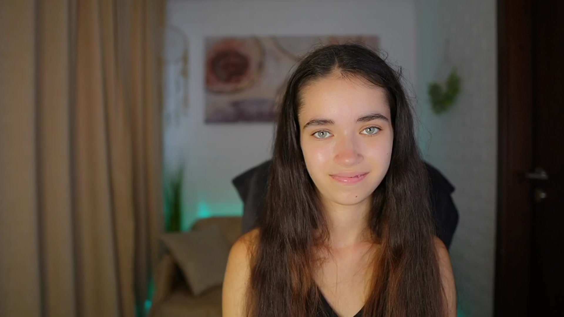 Gallery image thumbnail from Gia_Paige18's myfreecams stream on, 08/26/2024, 10:01 image 9 of 20
