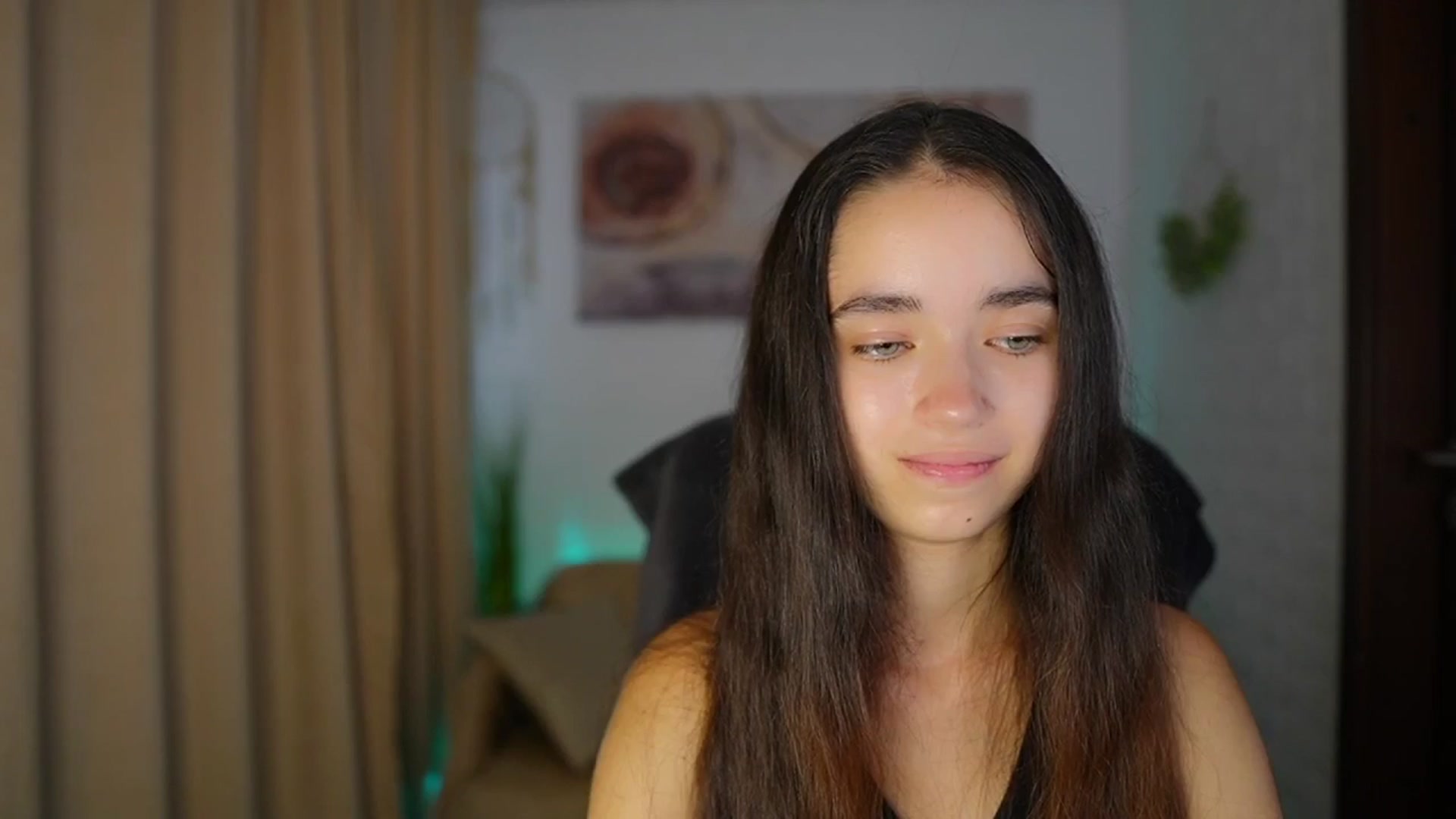 Gallery image thumbnail from Gia_Paige18's myfreecams stream on, 08/26/2024, 11:17 image 6 of 20