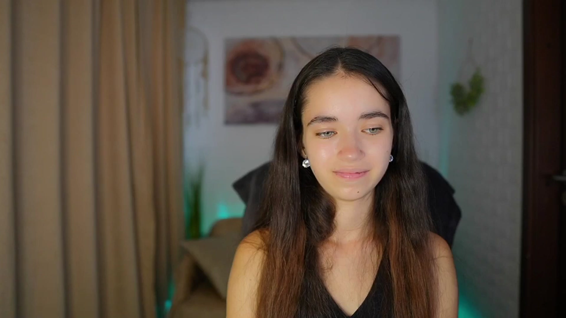 Gallery image thumbnail from Gia_Paige18's myfreecams stream on, 08/26/2024, 11:17 image 17 of 20