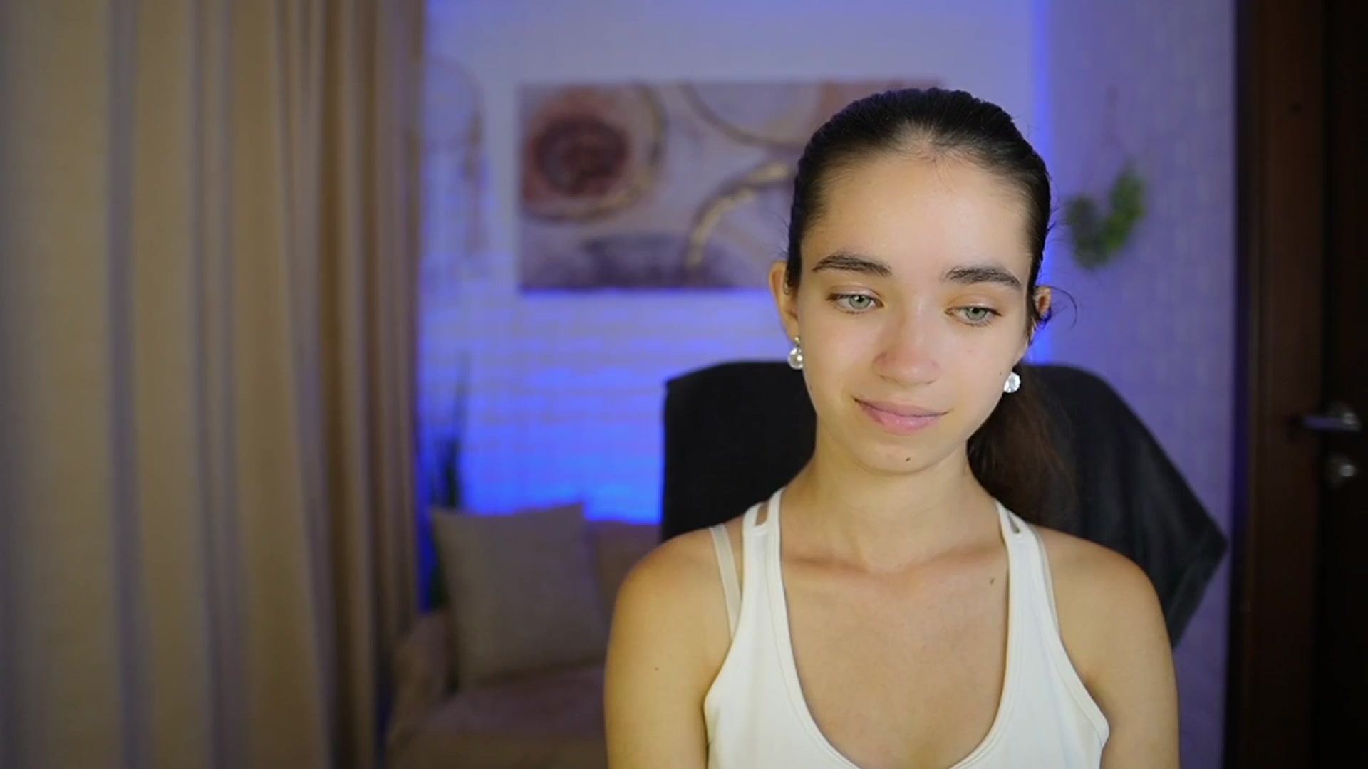 Gallery image thumbnail from Gia_Paige18's myfreecams stream on, 08/28/2024, 10:50 image 5 of 20