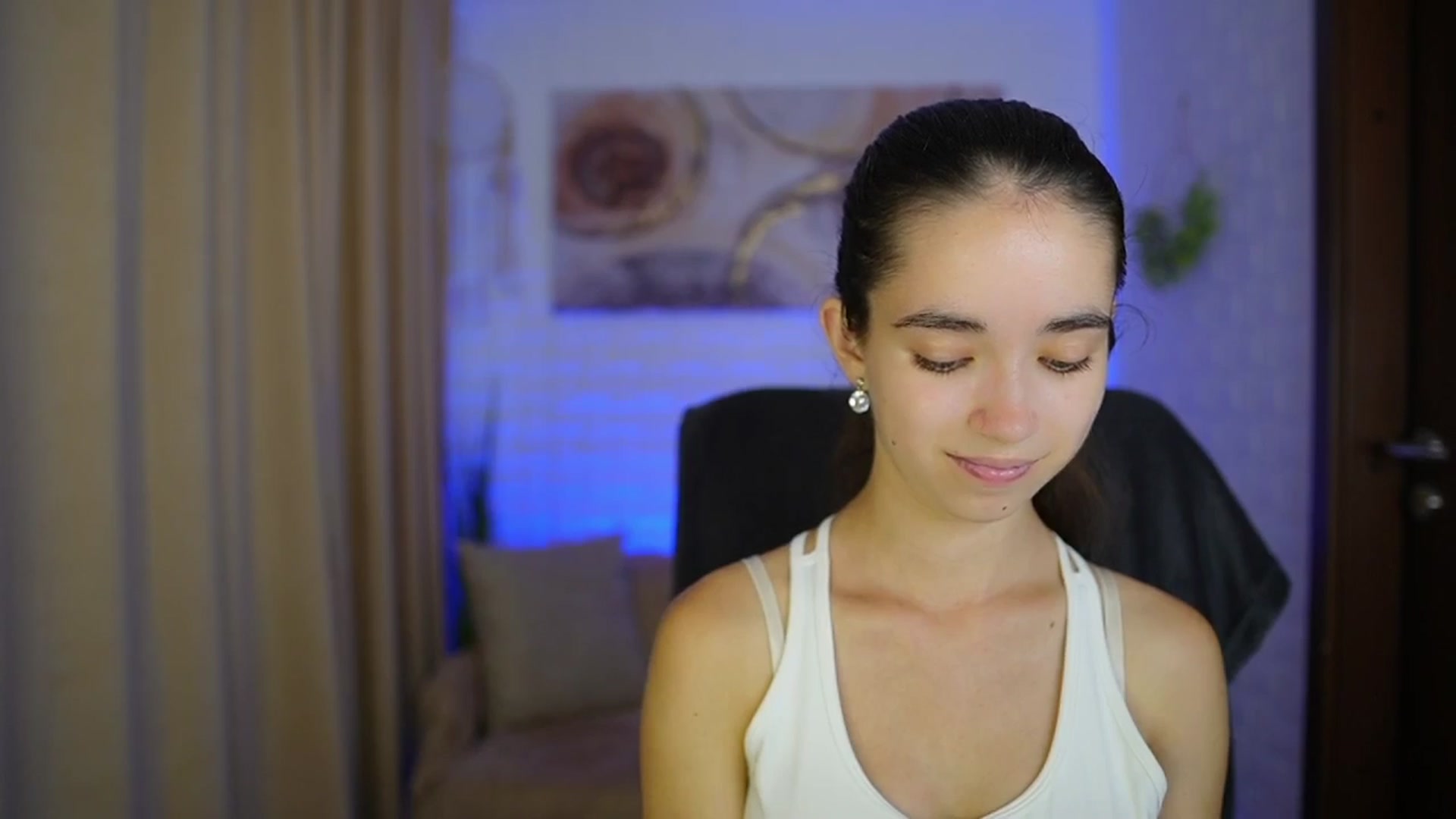 Gallery image thumbnail from Gia_Paige18's myfreecams stream on, 08/28/2024, 10:50 image 19 of 20